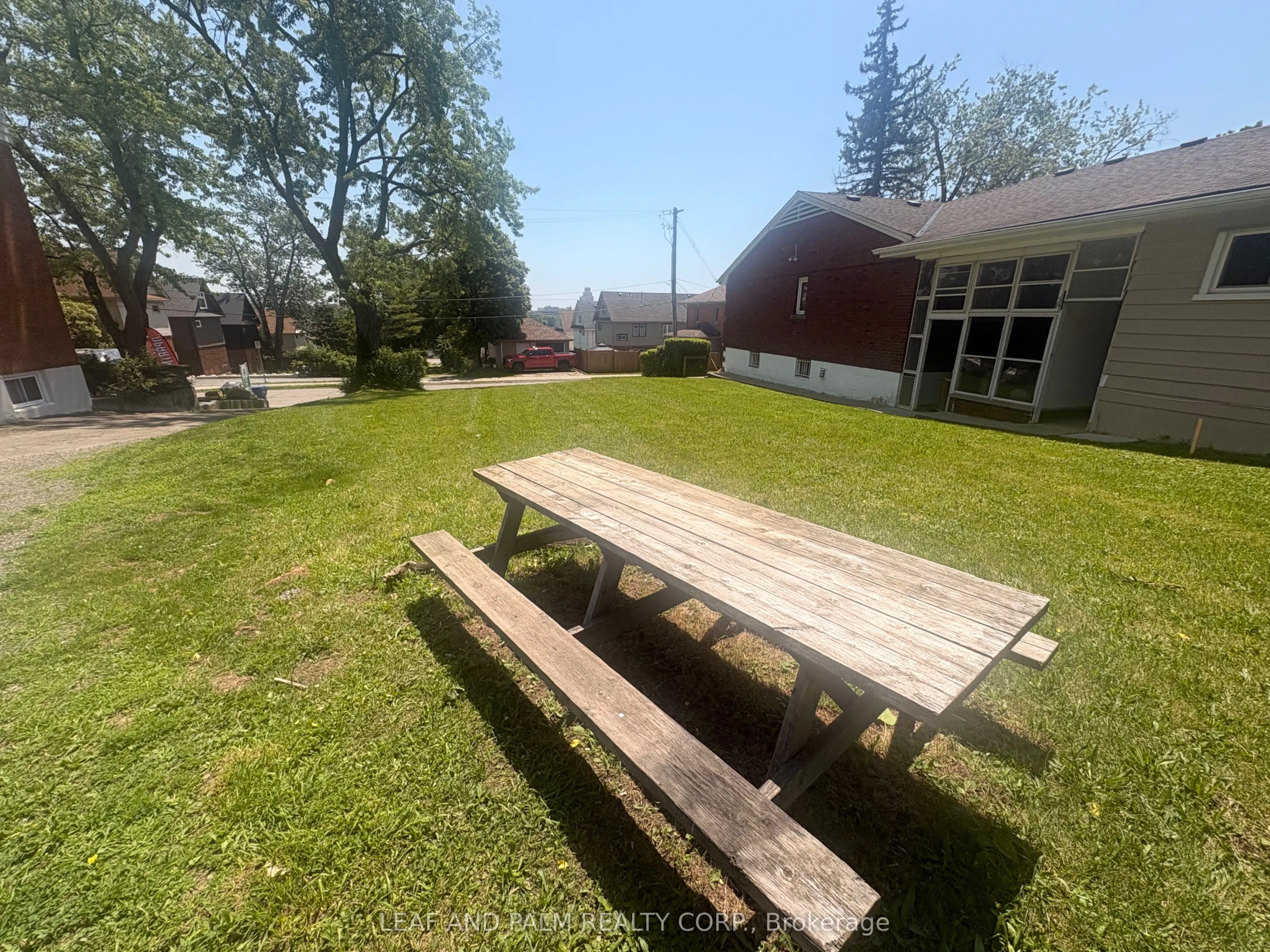 5567 Ontario Avenue #7