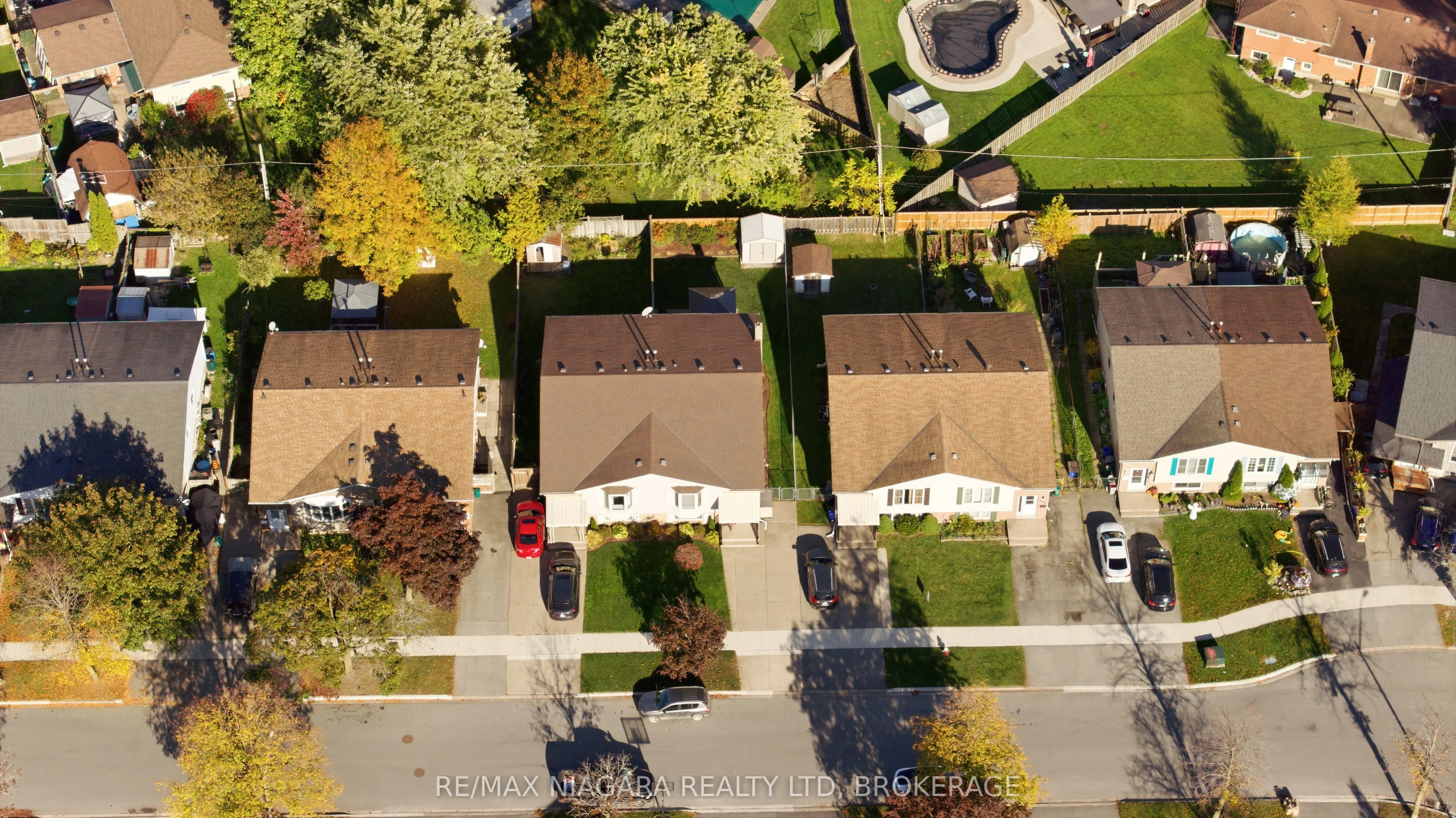 8372 Mundare Crescent