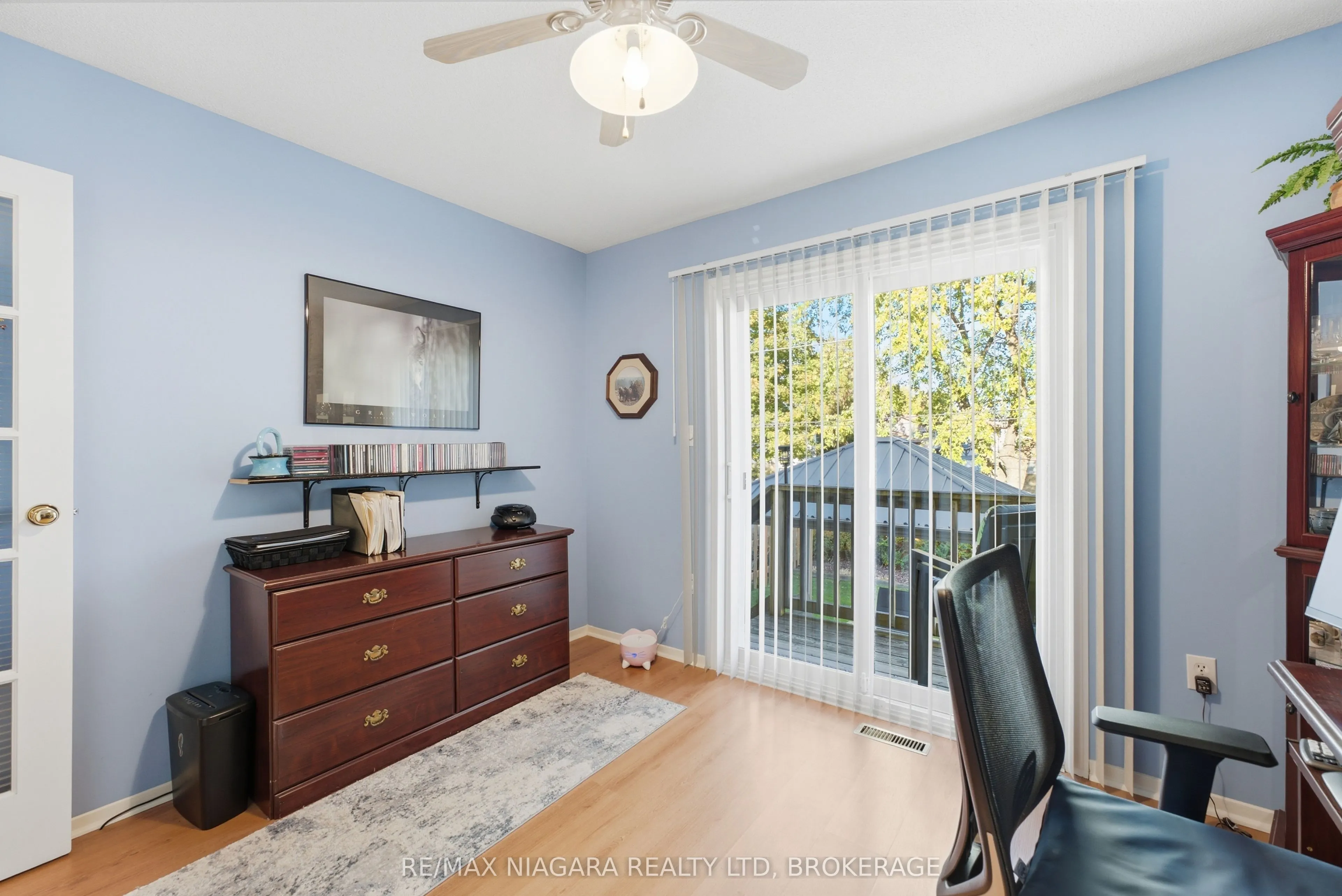 8372 Mundare Crescent