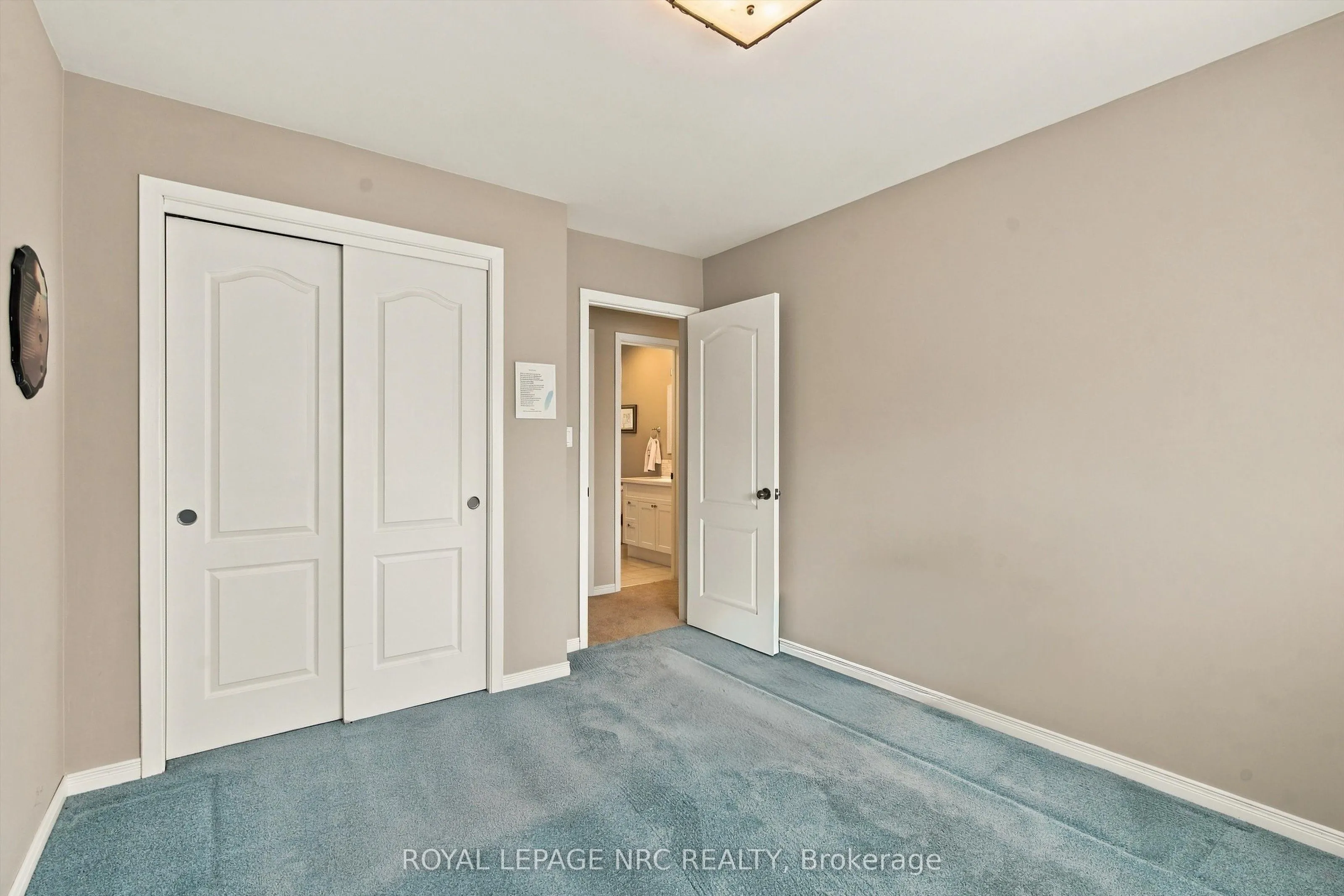 13 Hardwood Grove