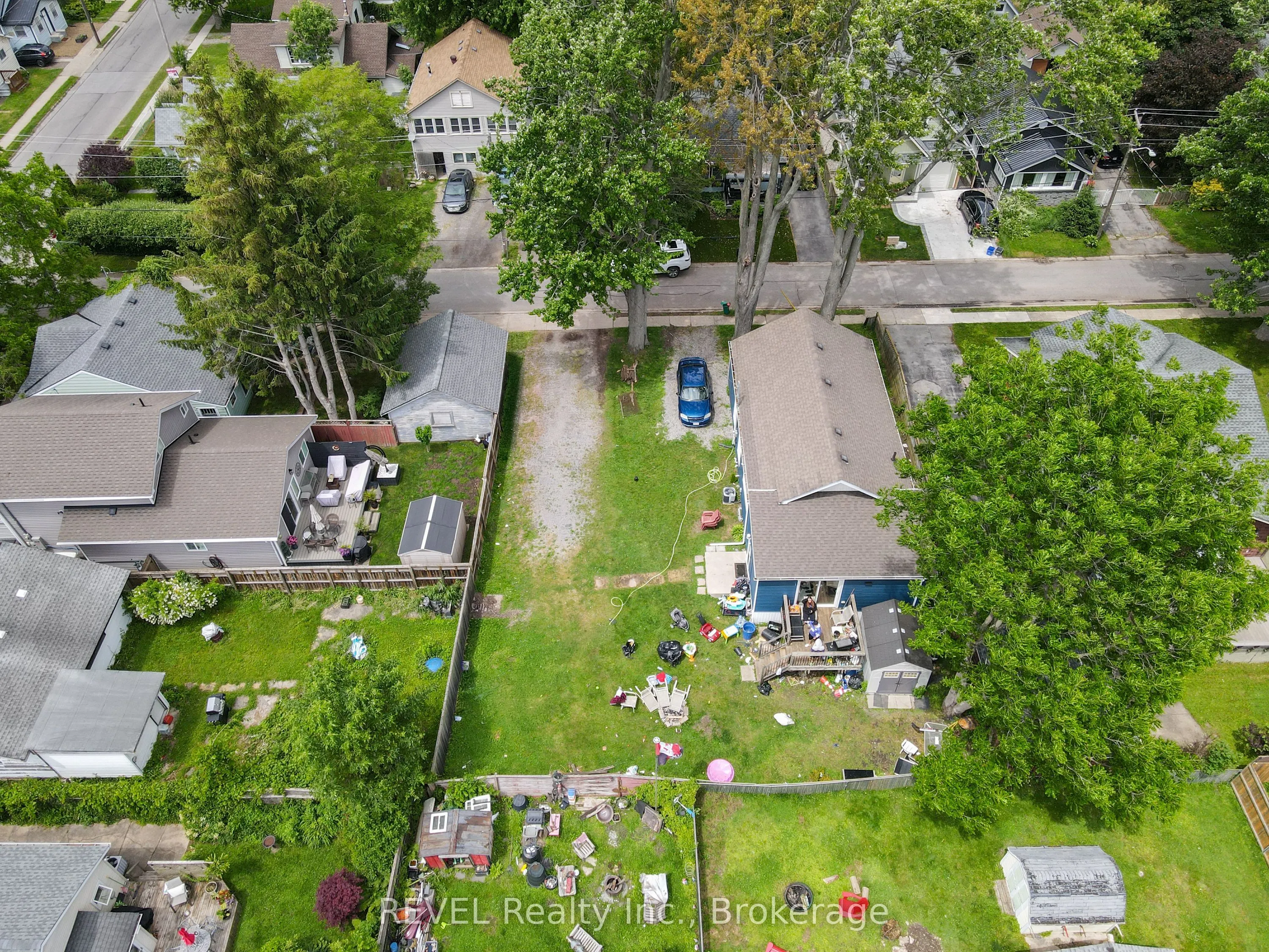 3921 Victoria Road