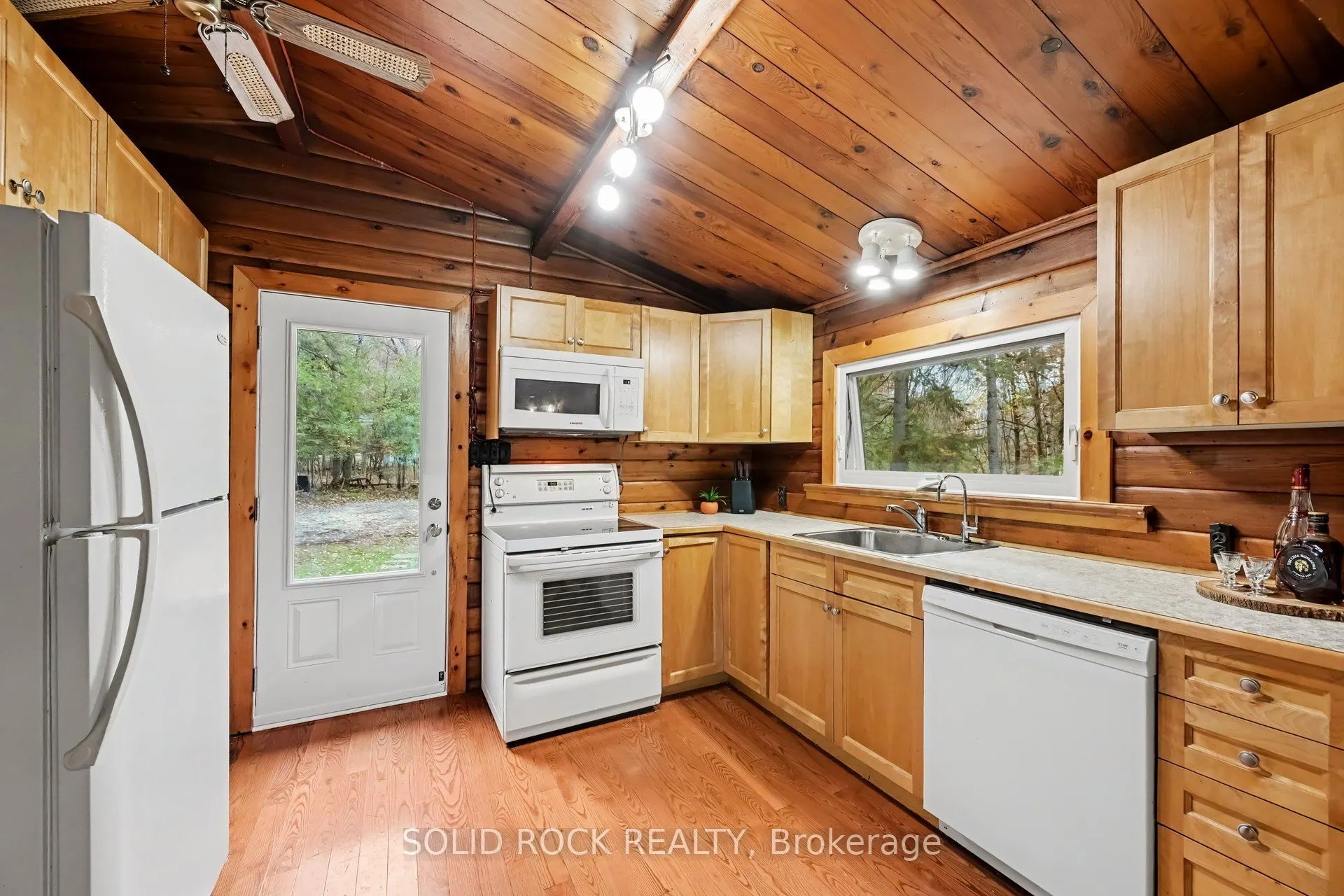 107 Lighthouse Lane