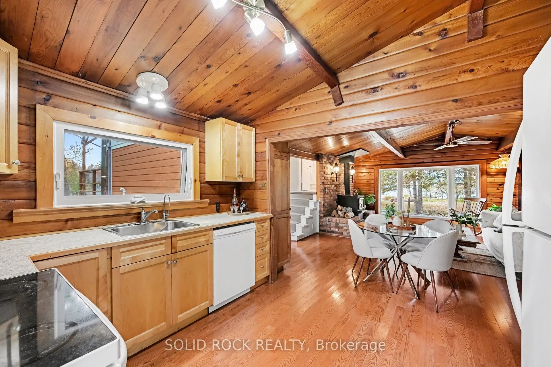 107 Lighthouse Lane