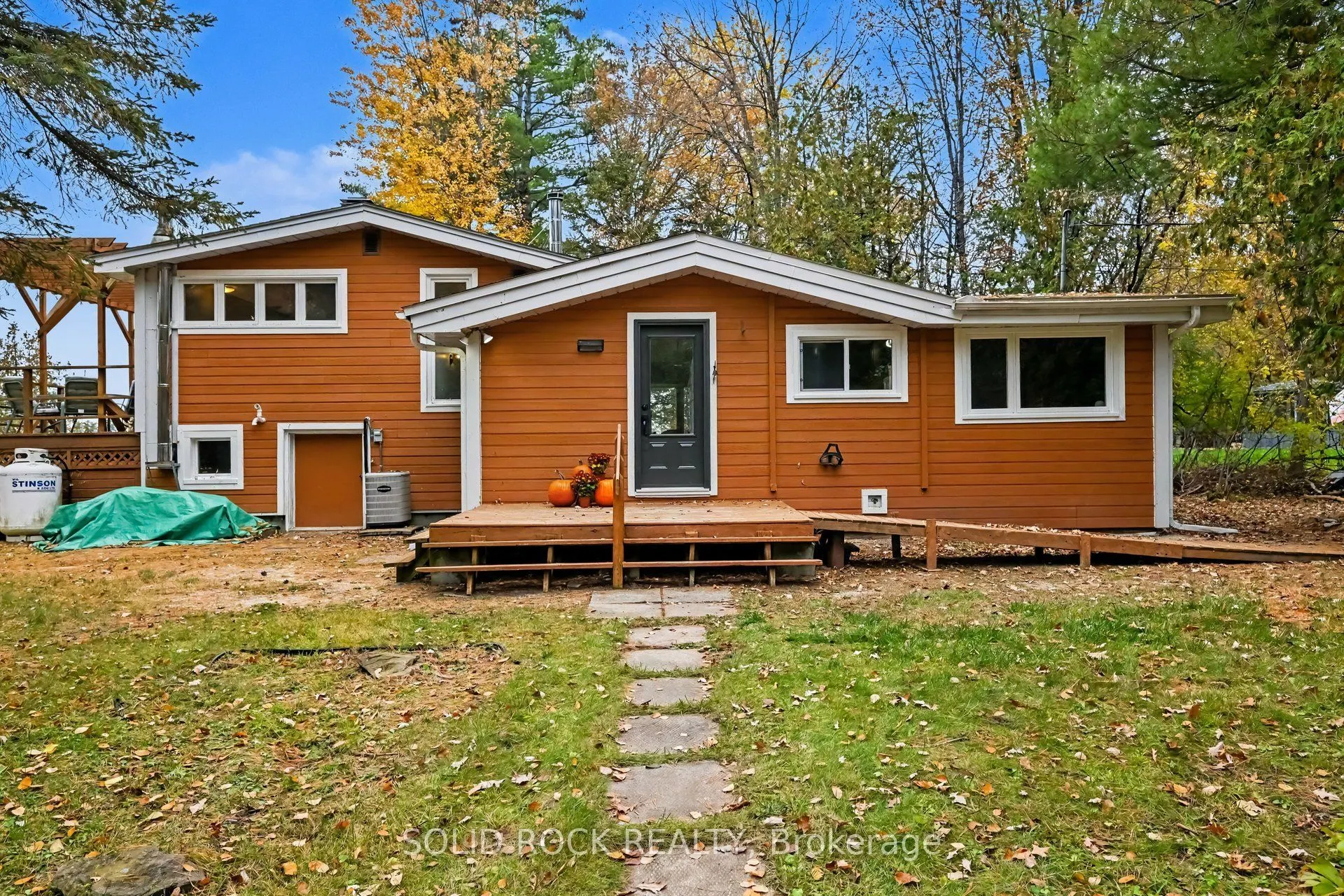 107 Lighthouse Lane
