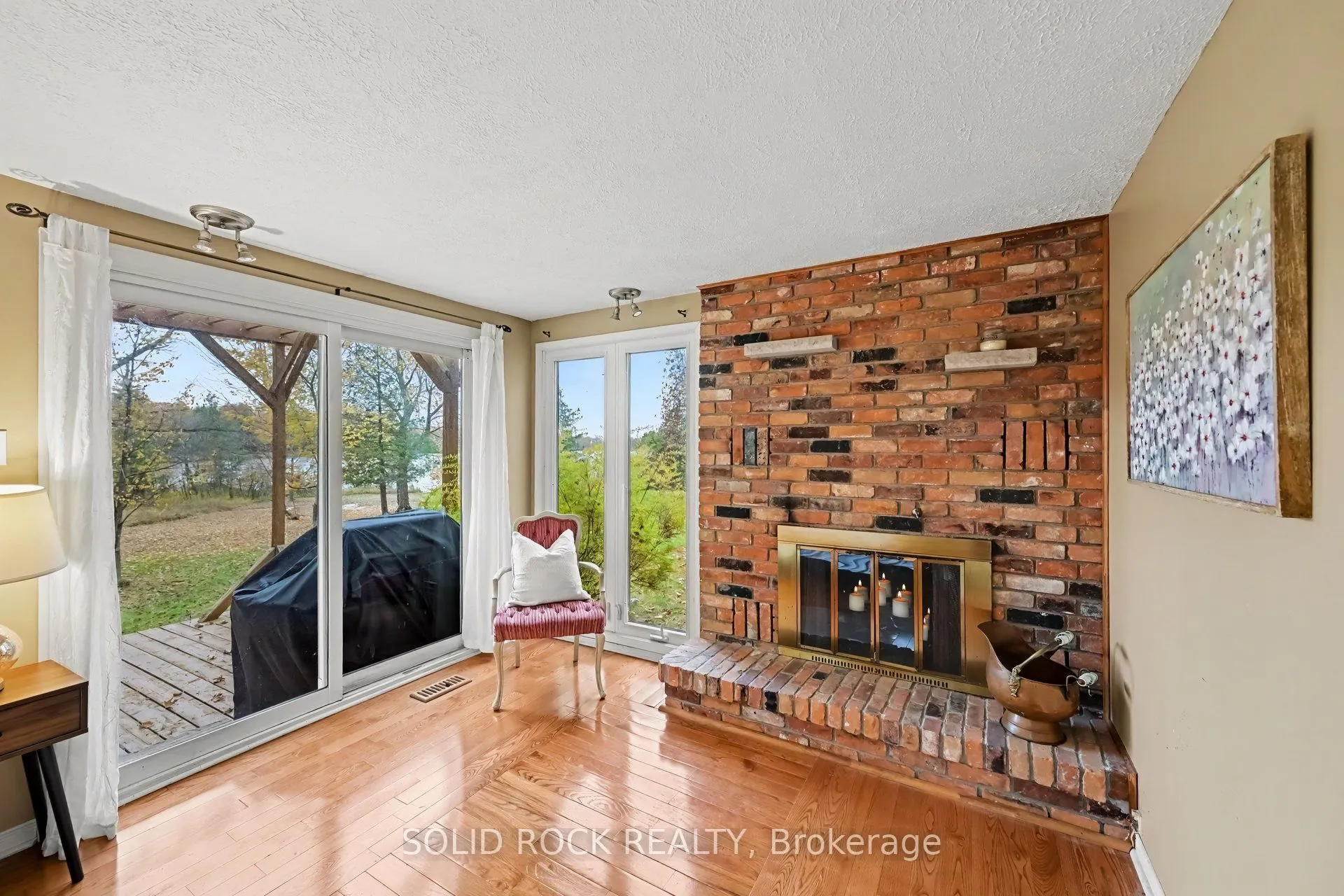 107 Lighthouse Lane
