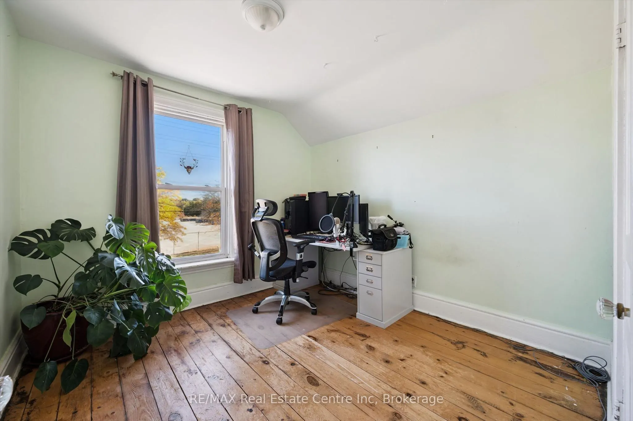 172 York Road