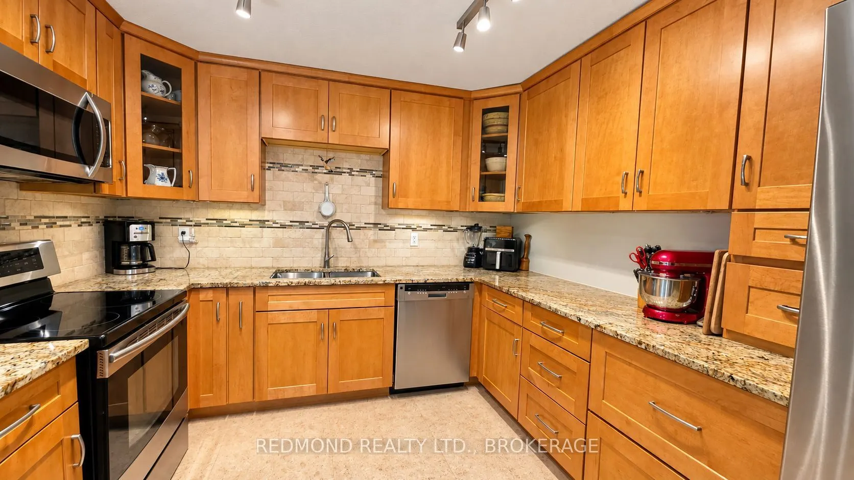235 South Street S #202