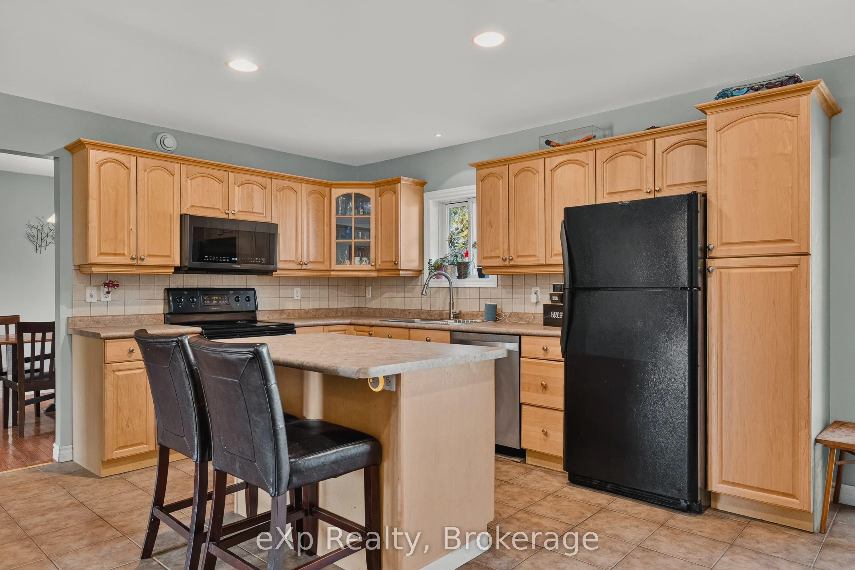 447153 10th Concession