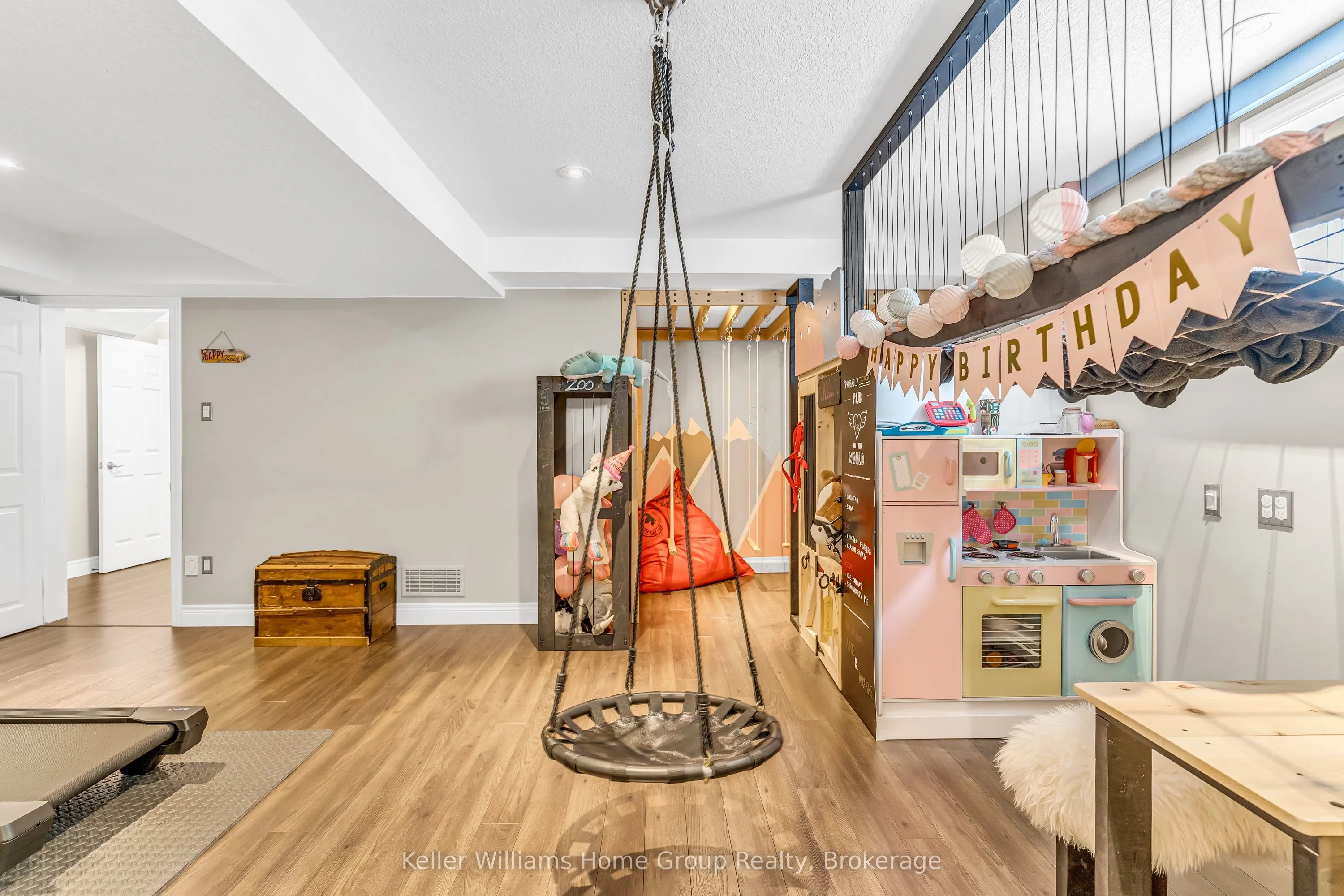 10 BRIGHT Lane
