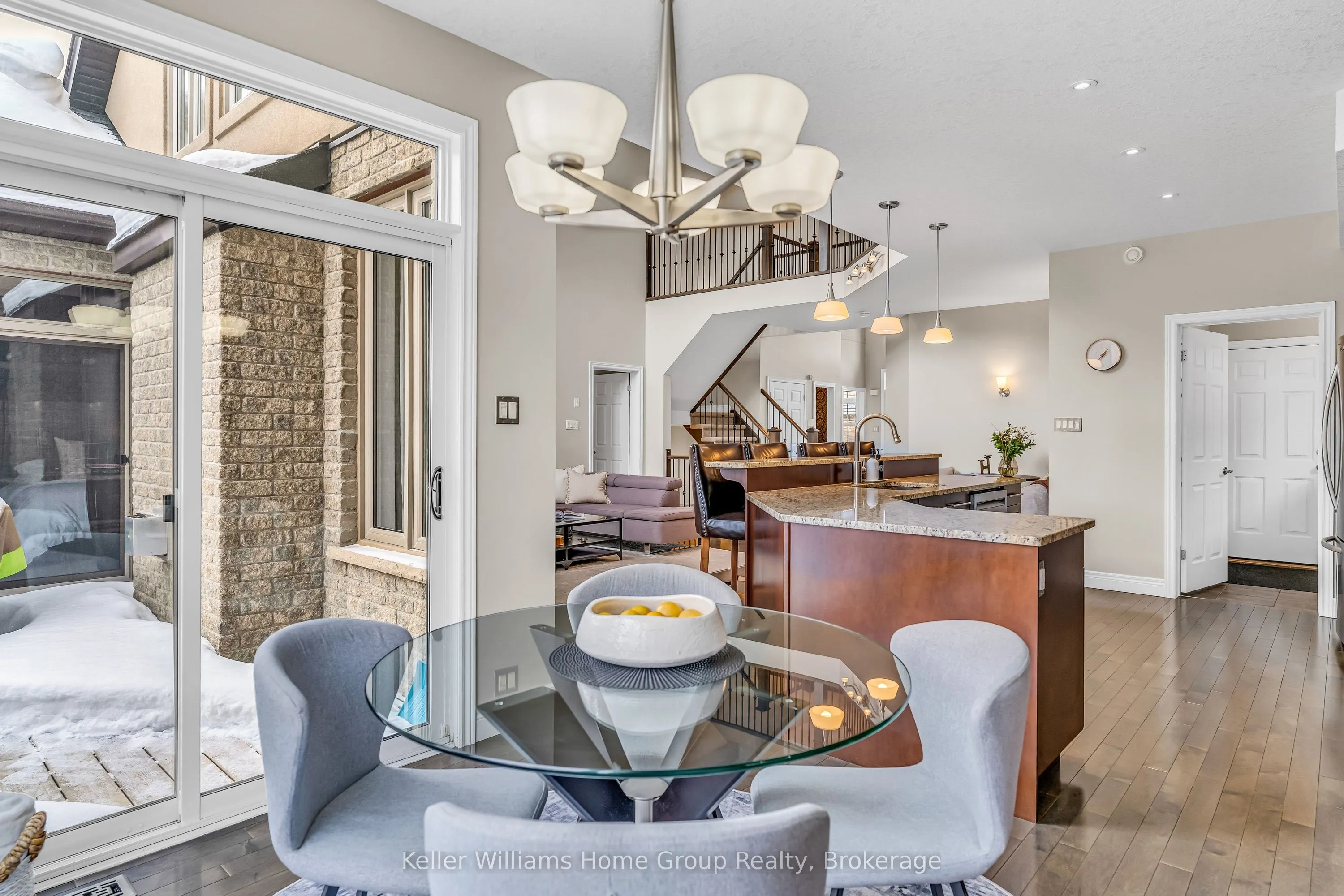 10 BRIGHT Lane