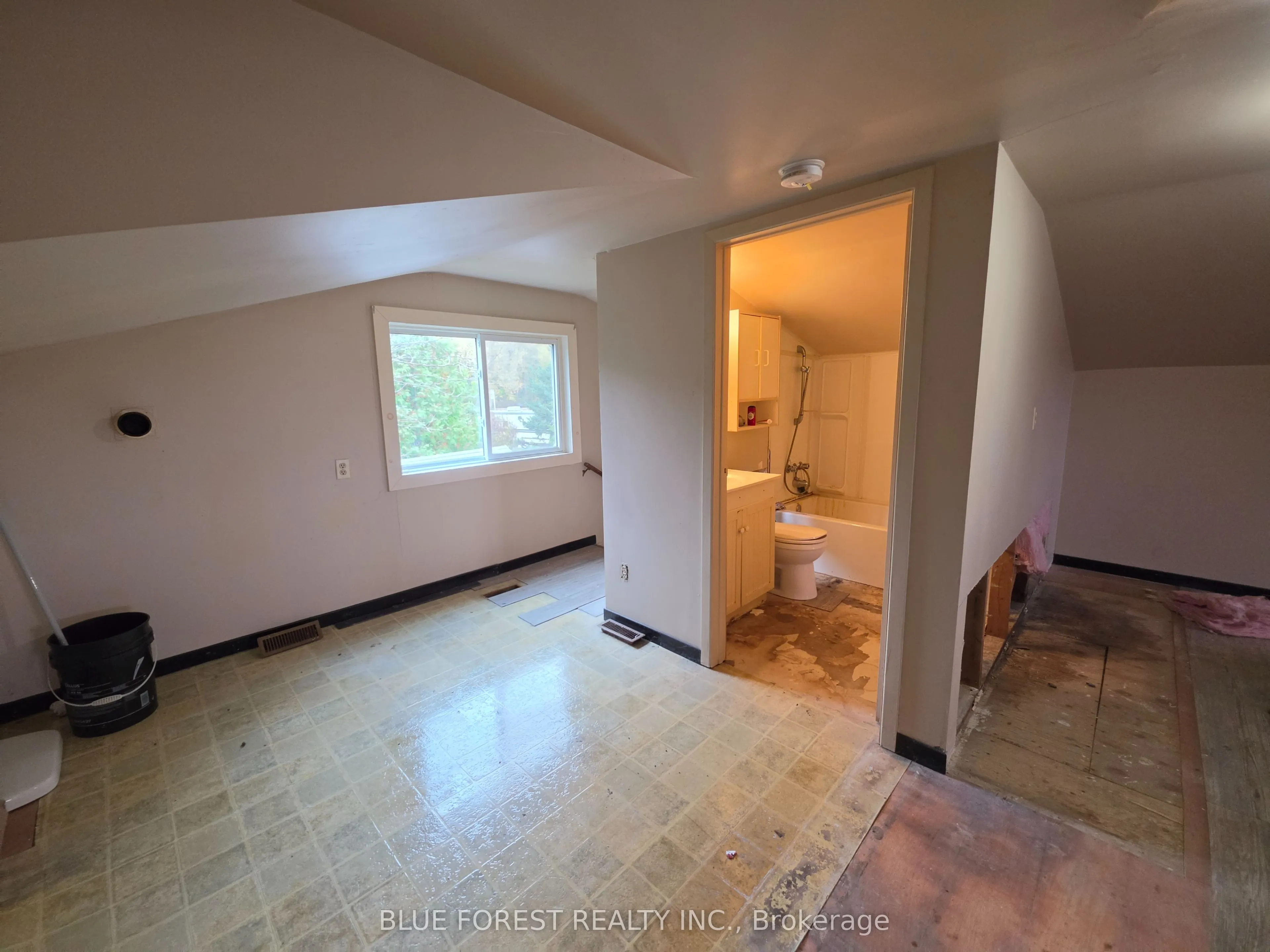 22740 Hagerty Road