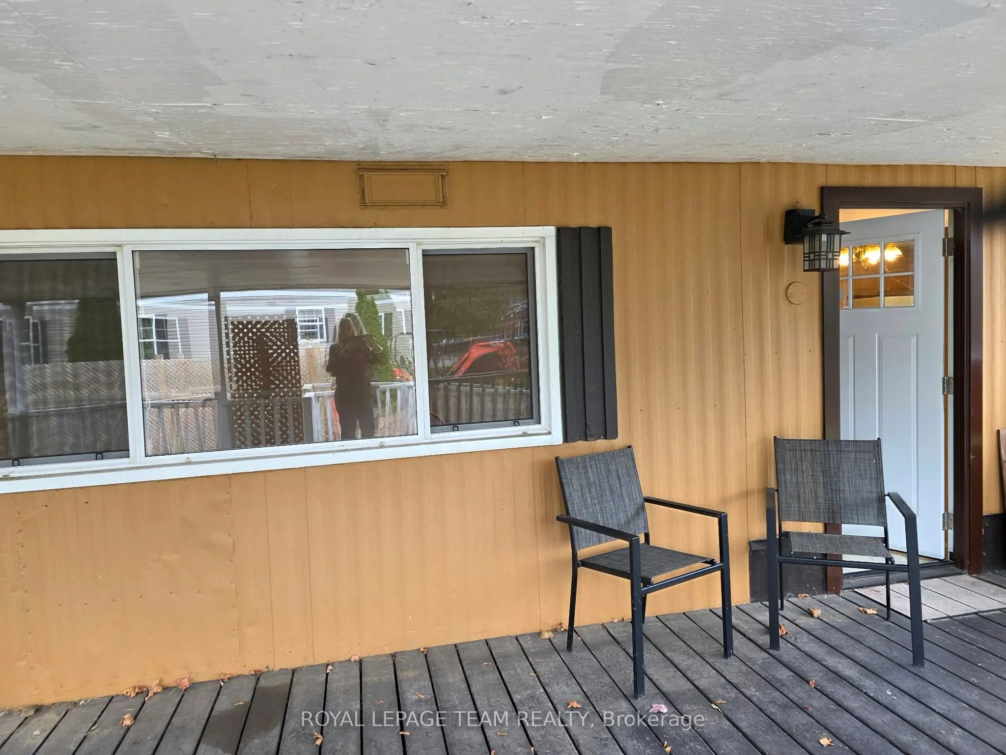 114 HUTT Road N