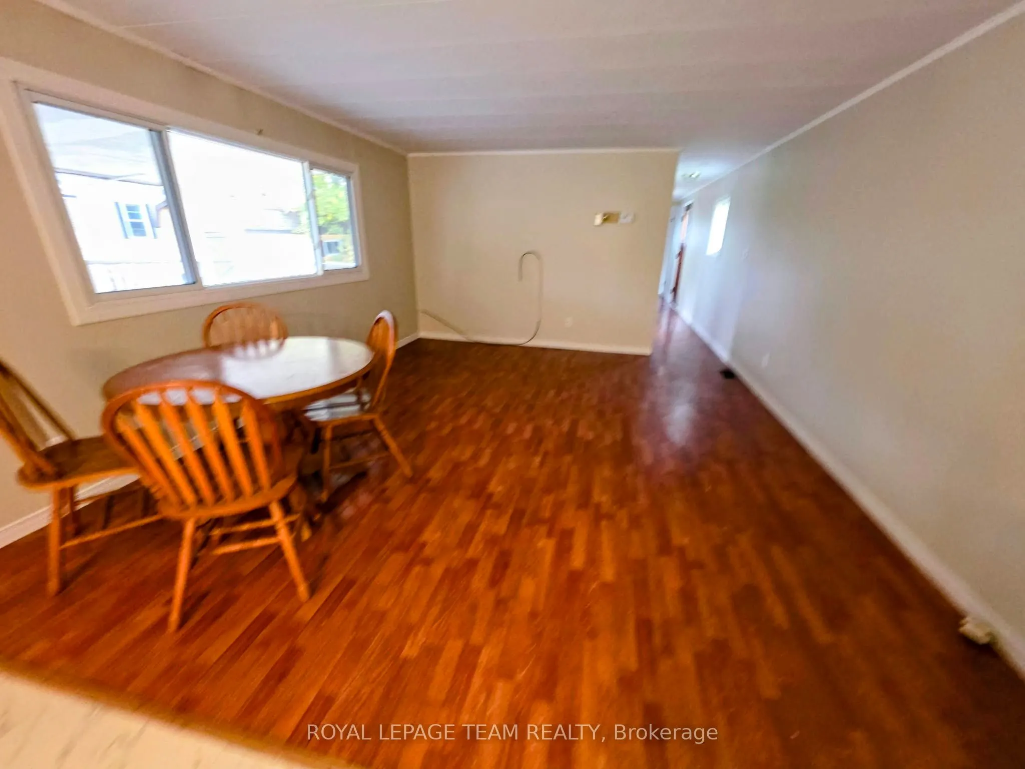 114 HUTT Road N