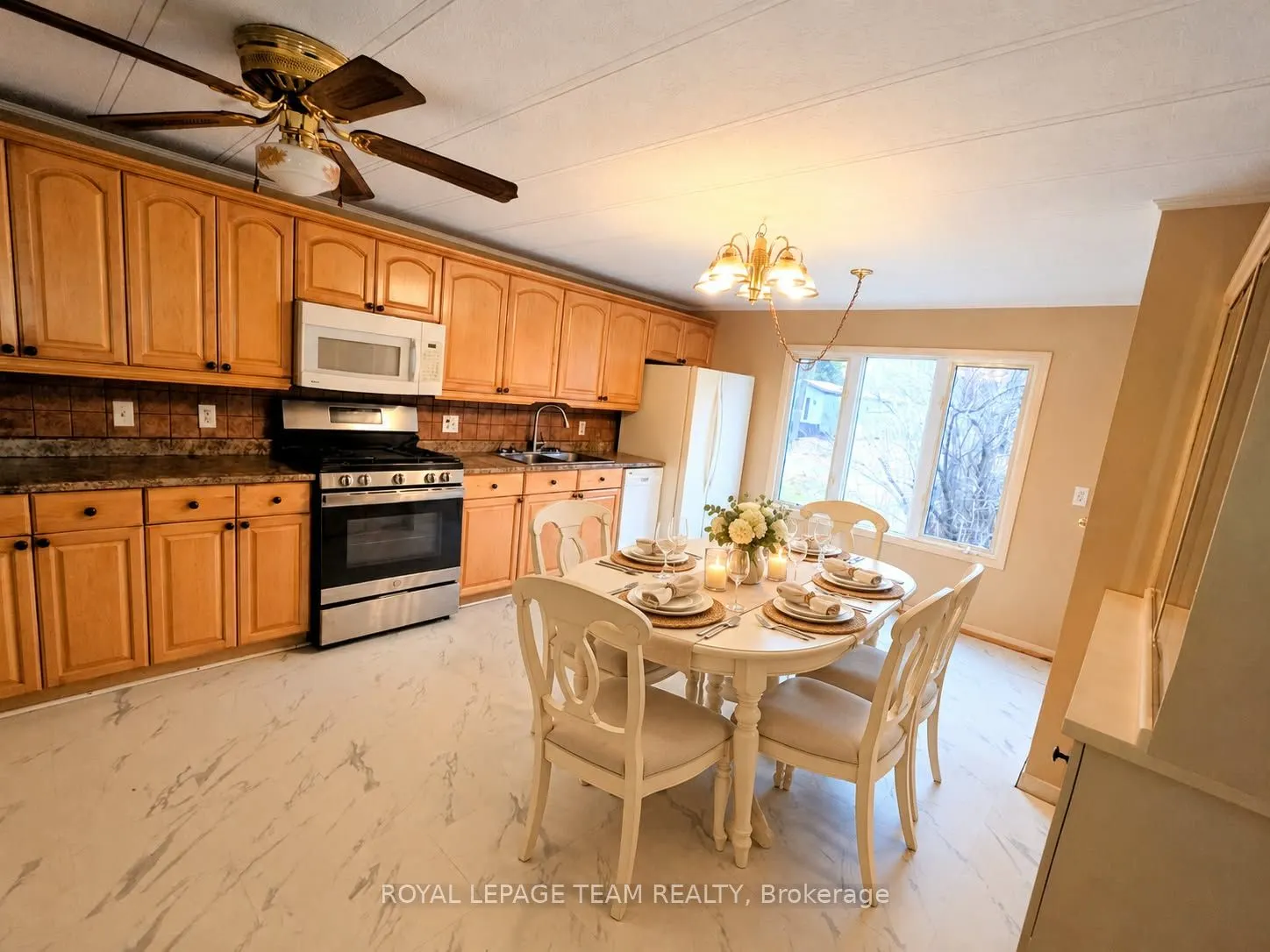 114 HUTT Road N