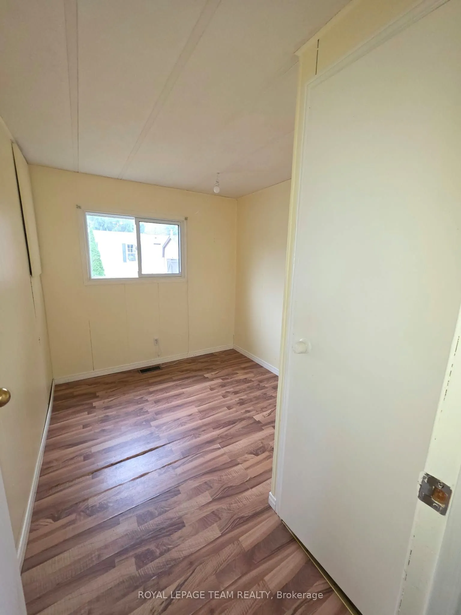 114 HUTT Road N