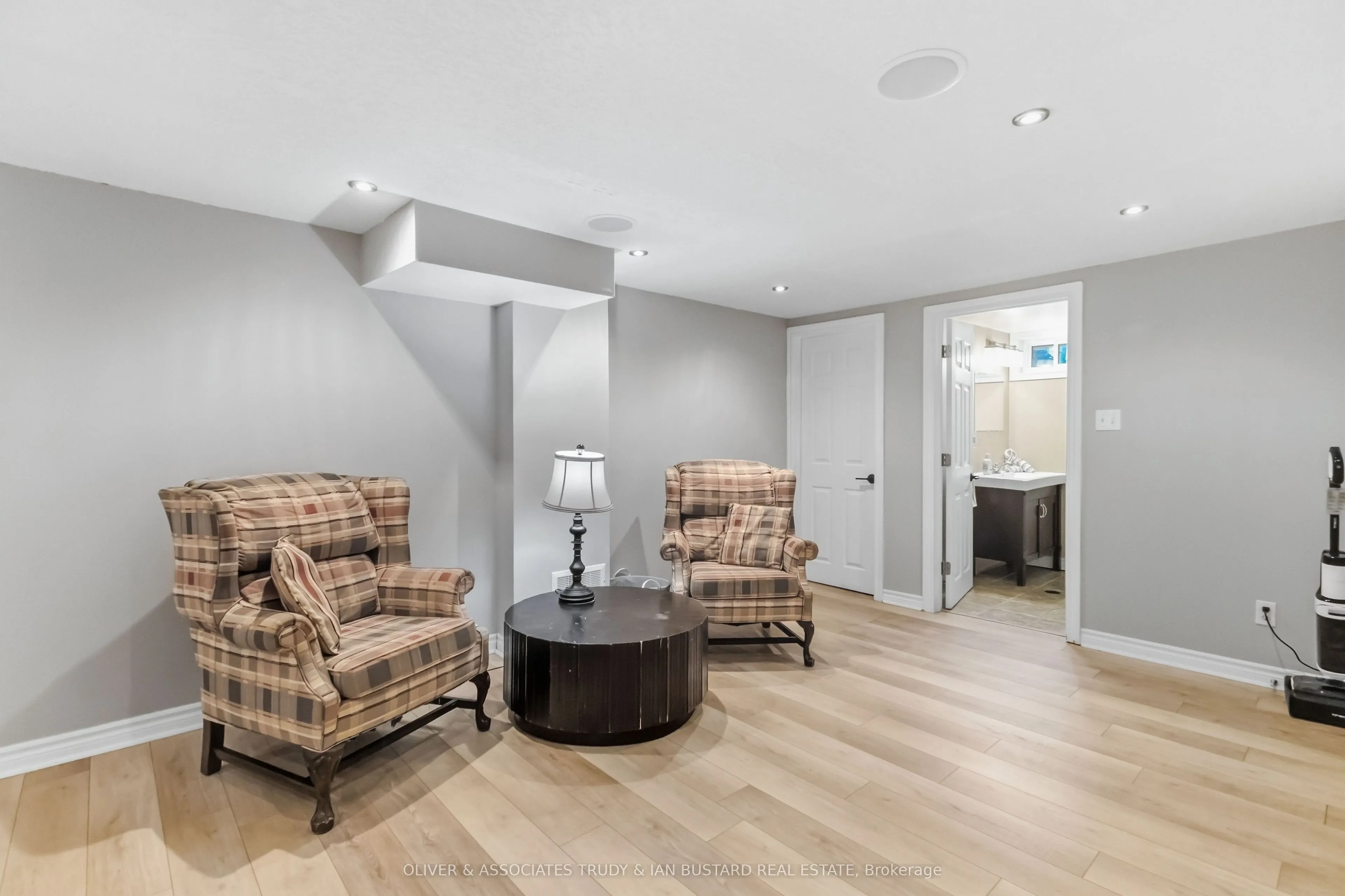 109 McMaster Drive E #5 and 40