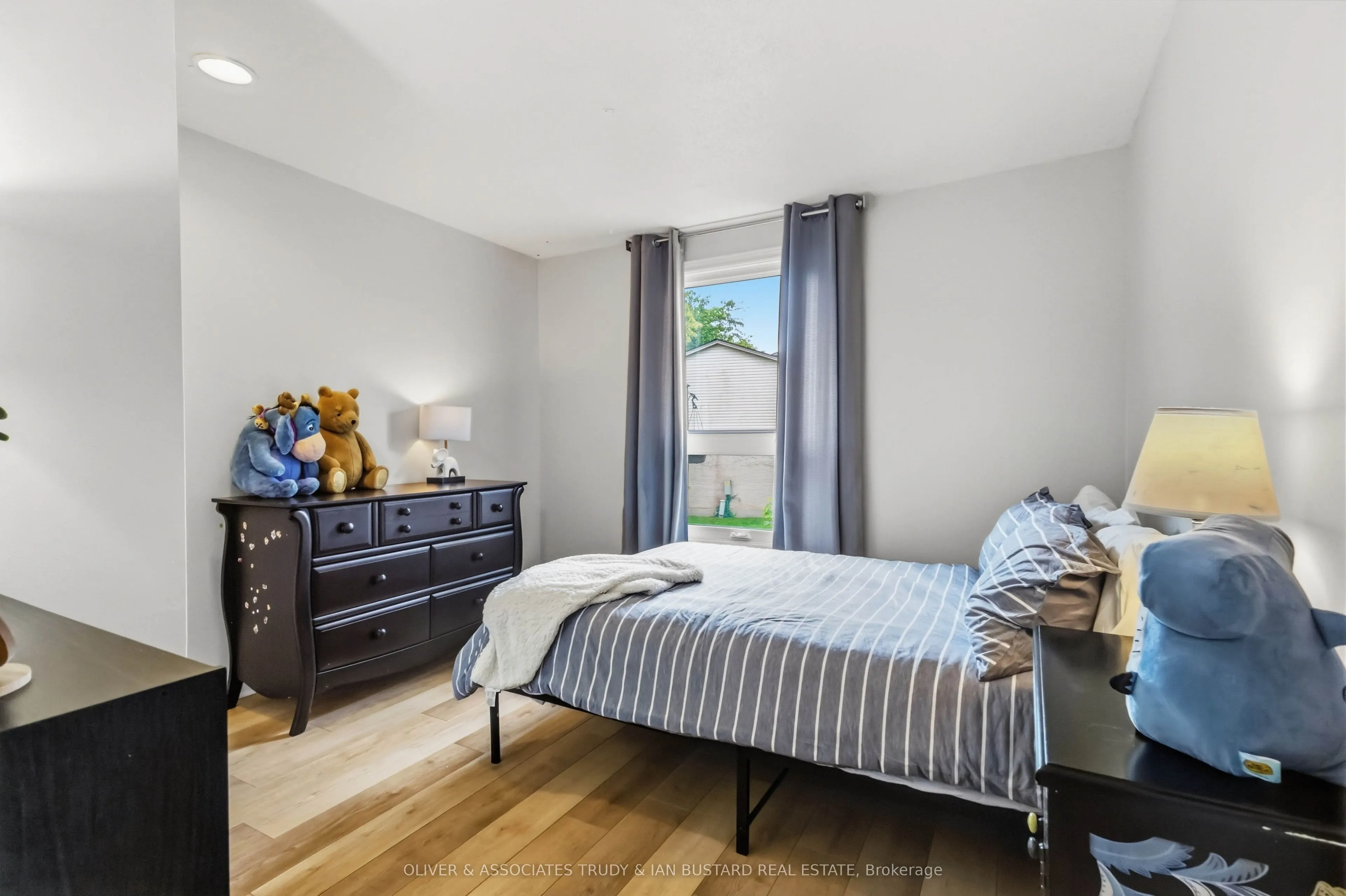 109 McMaster Drive E #5 and 40
