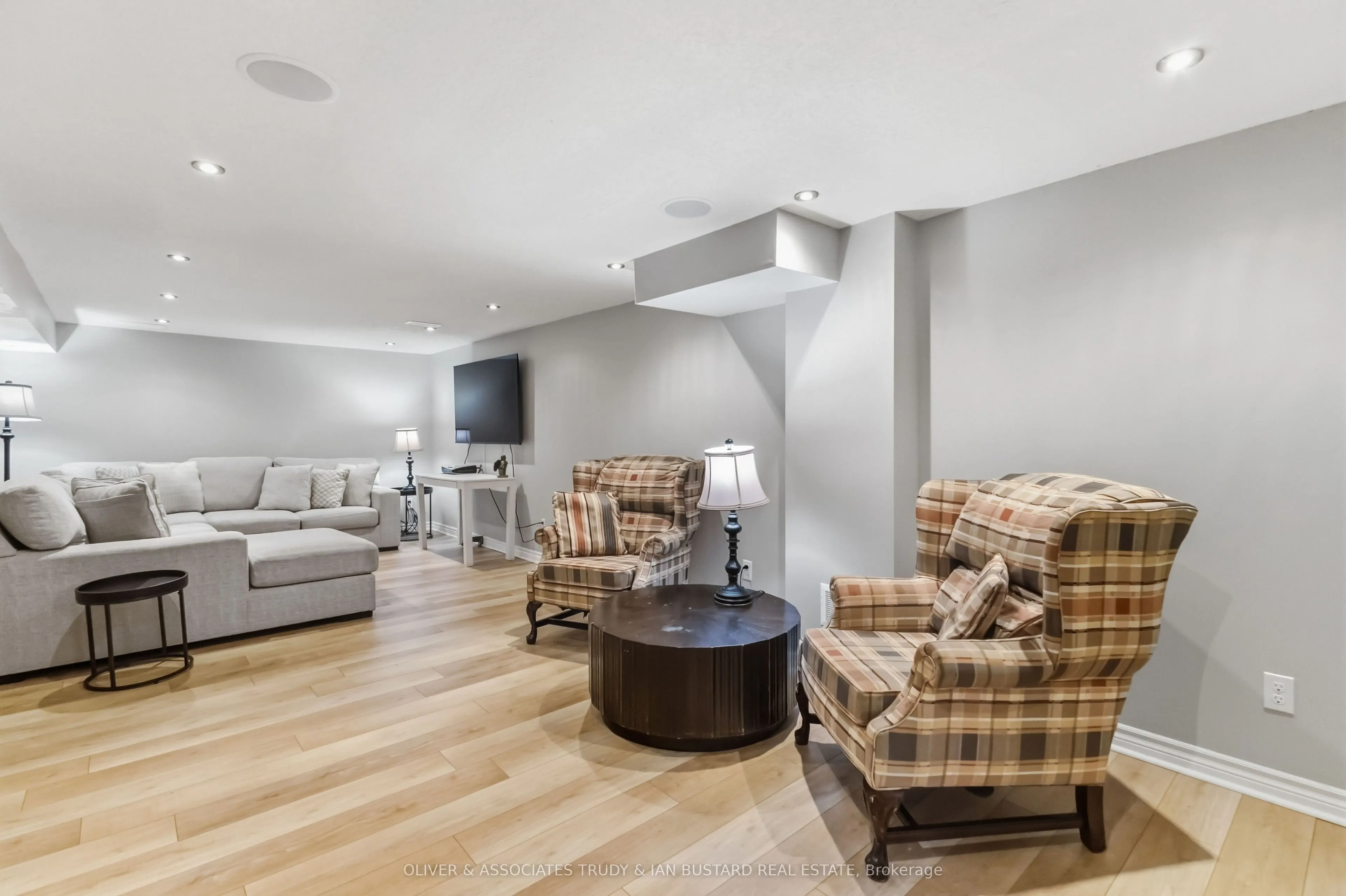 109 McMaster Drive E #5 and 40