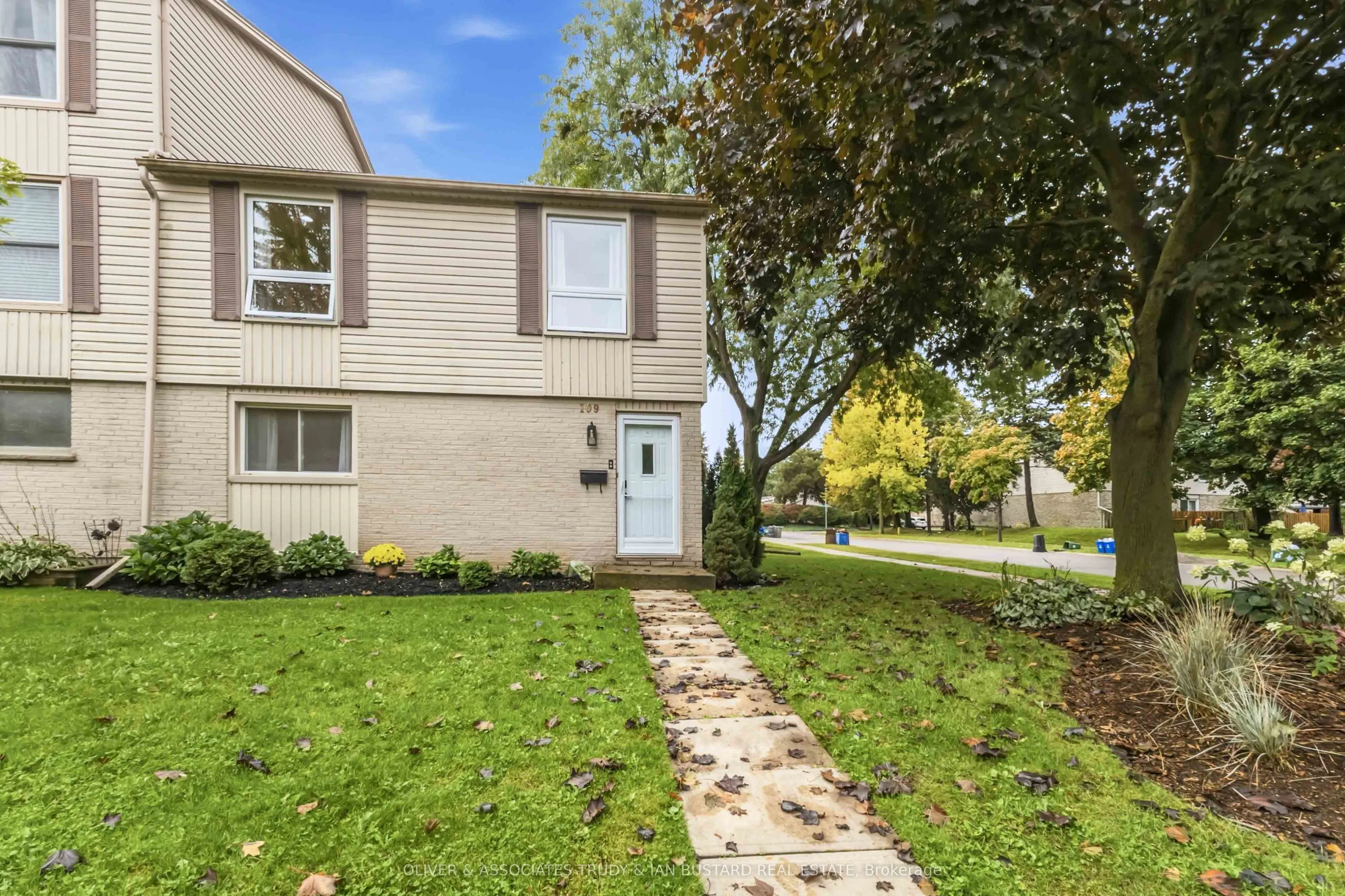 109 McMaster Drive E #5 and 40