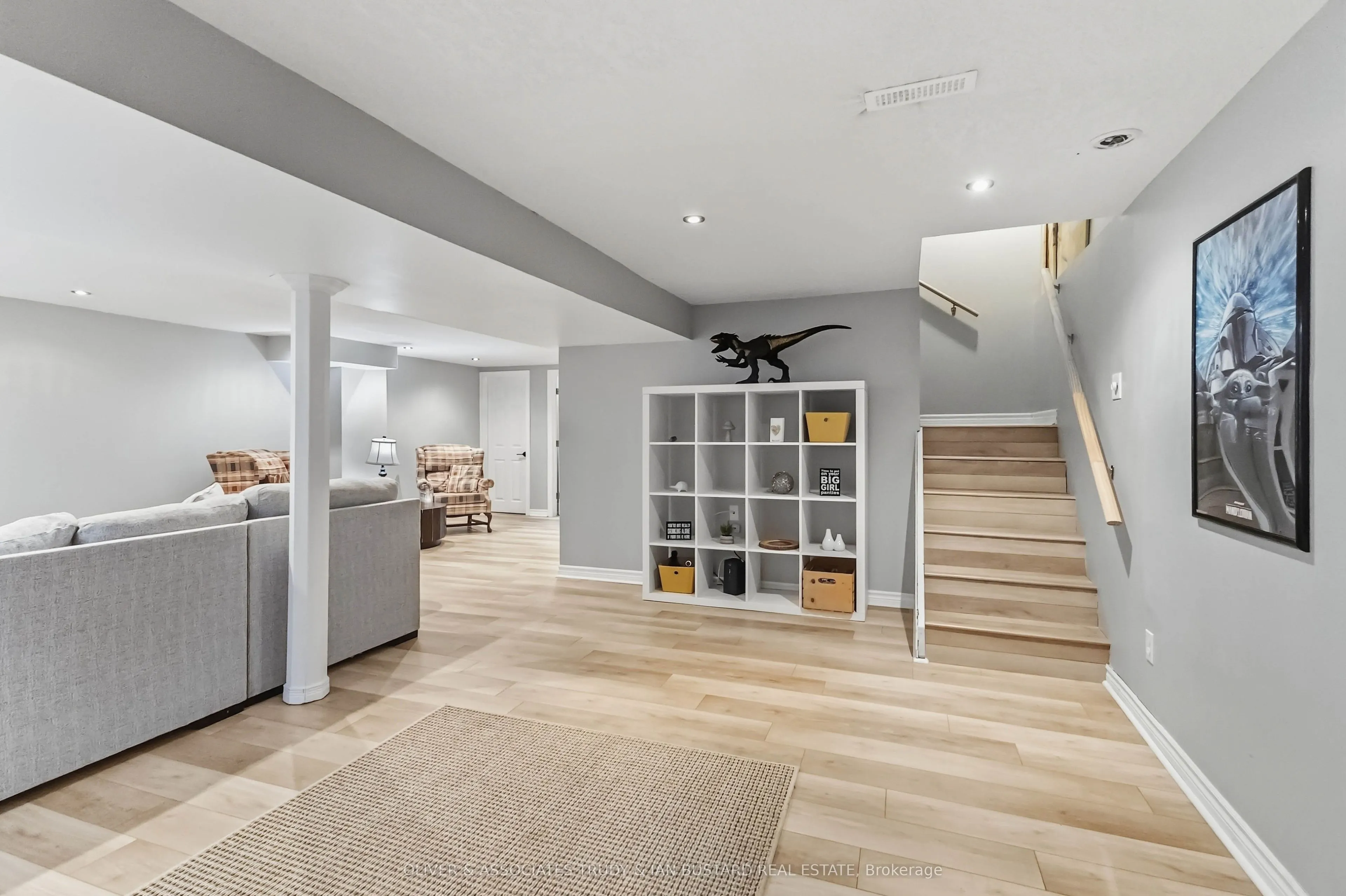 109 McMaster Drive E #5 and 40