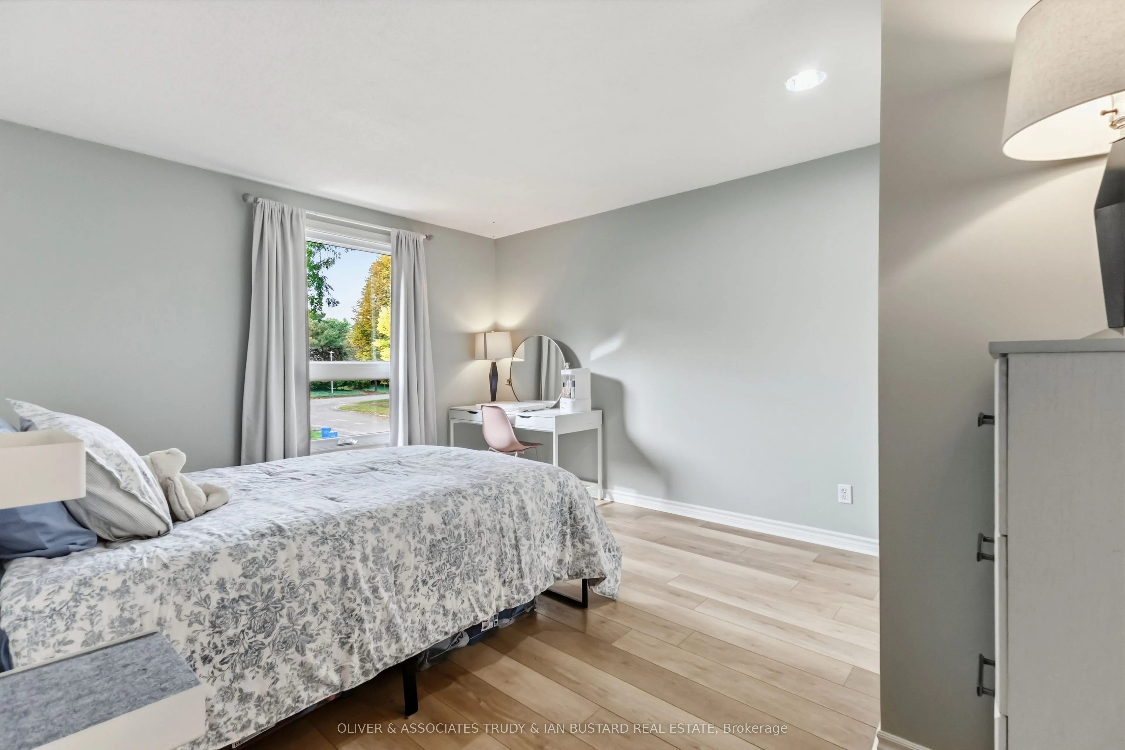 109 McMaster Drive E #5 and 40