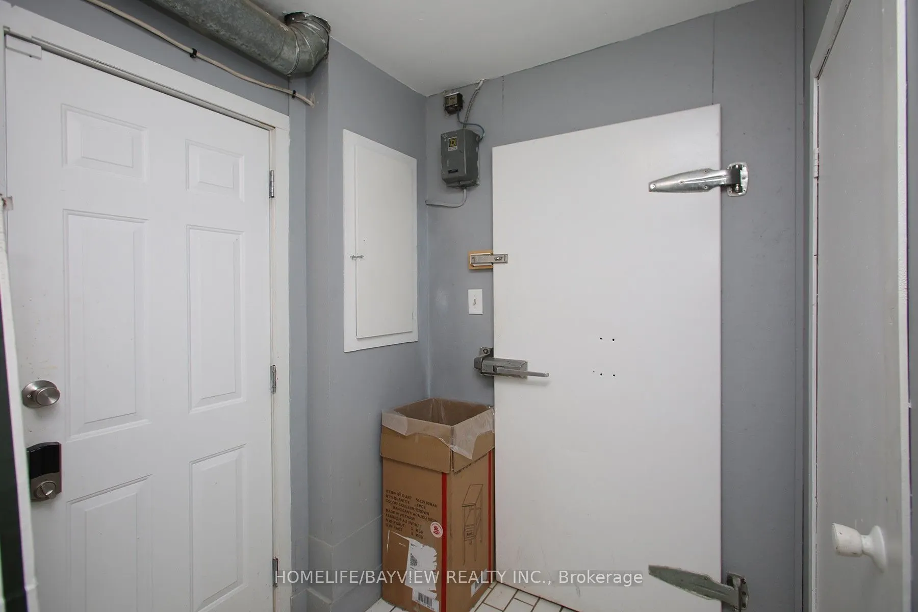 9 Bridge Street #2nd Flr