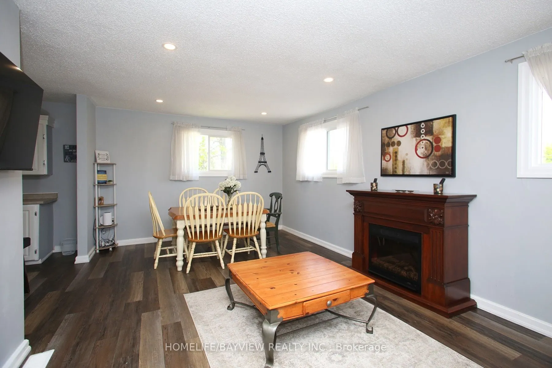 9 Bridge Street #2nd Flr