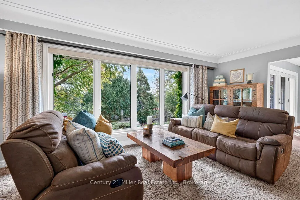 6 Rosebough Street
