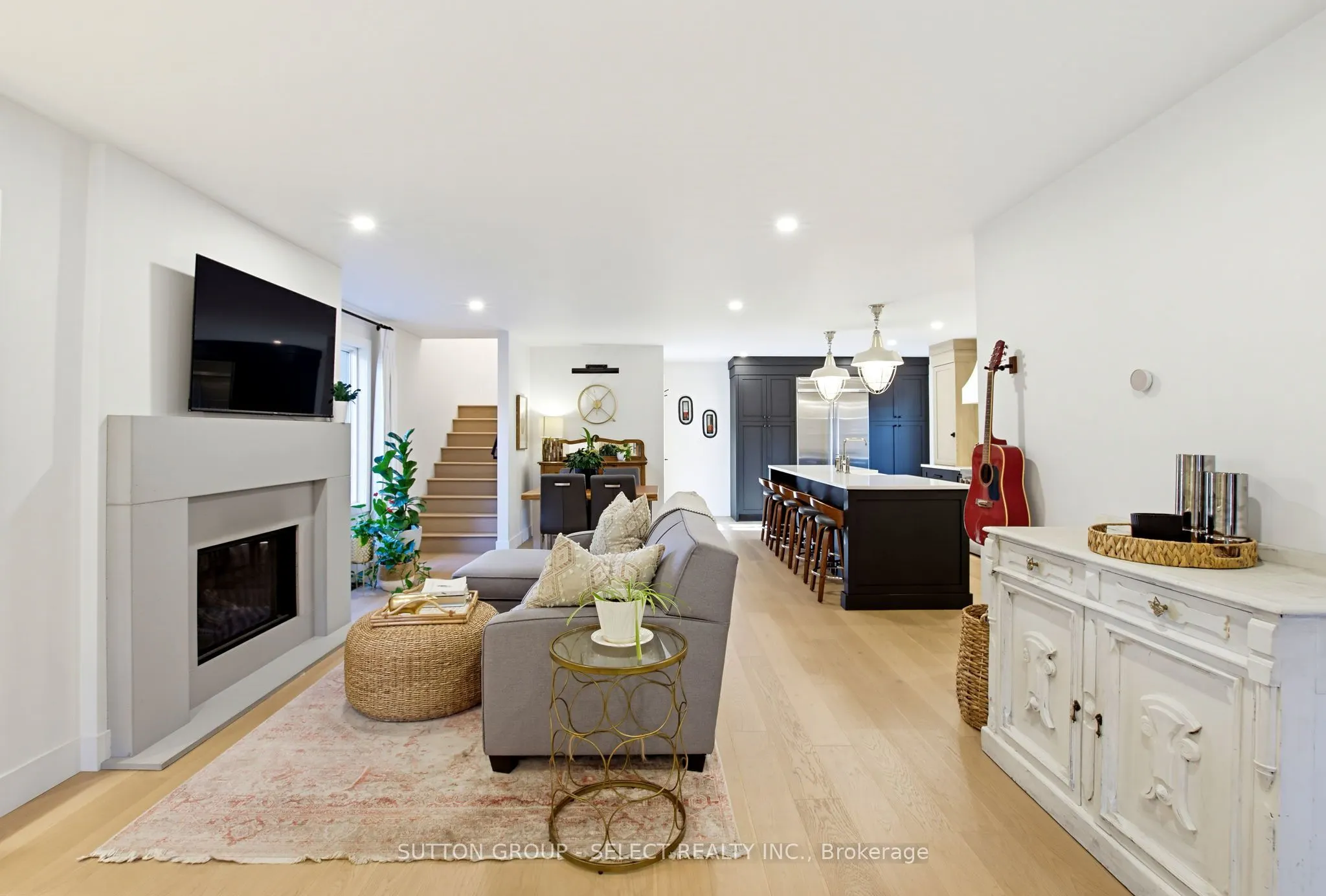 12 Clenray Place