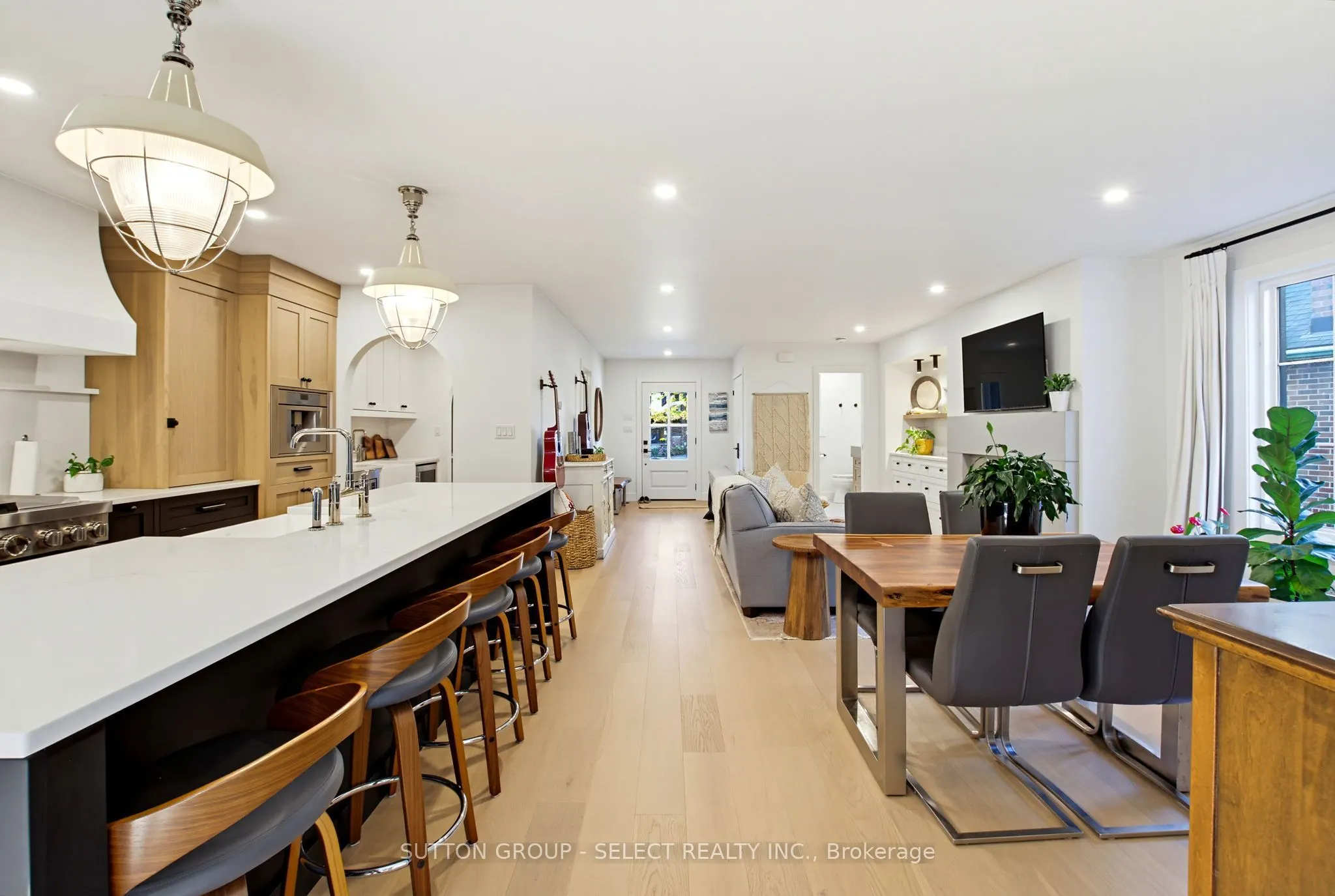 12 Clenray Place