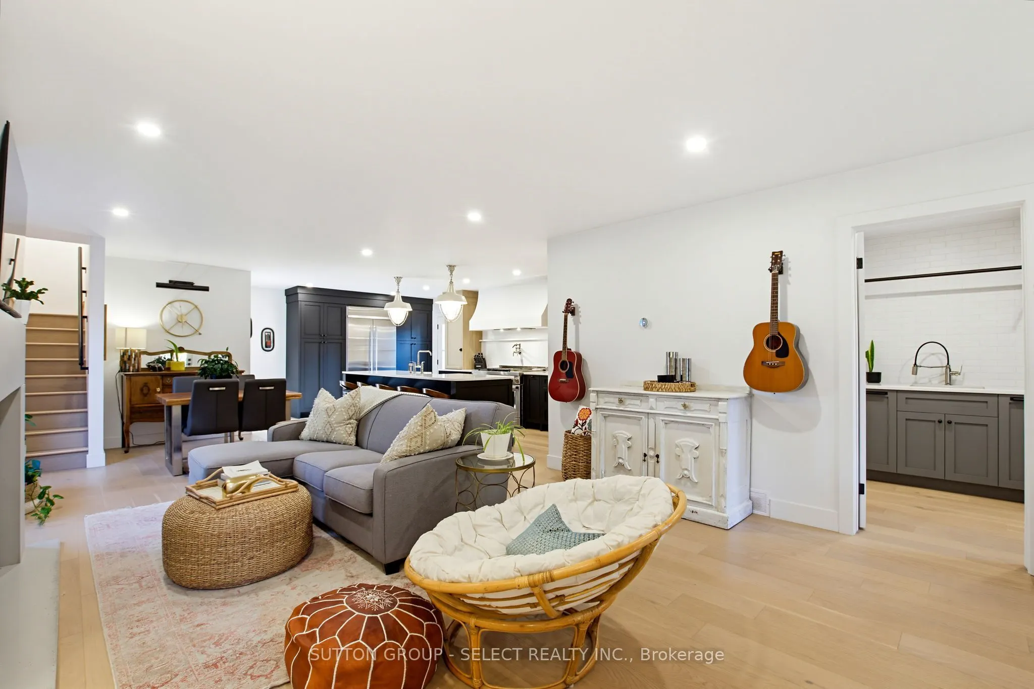 12 Clenray Place