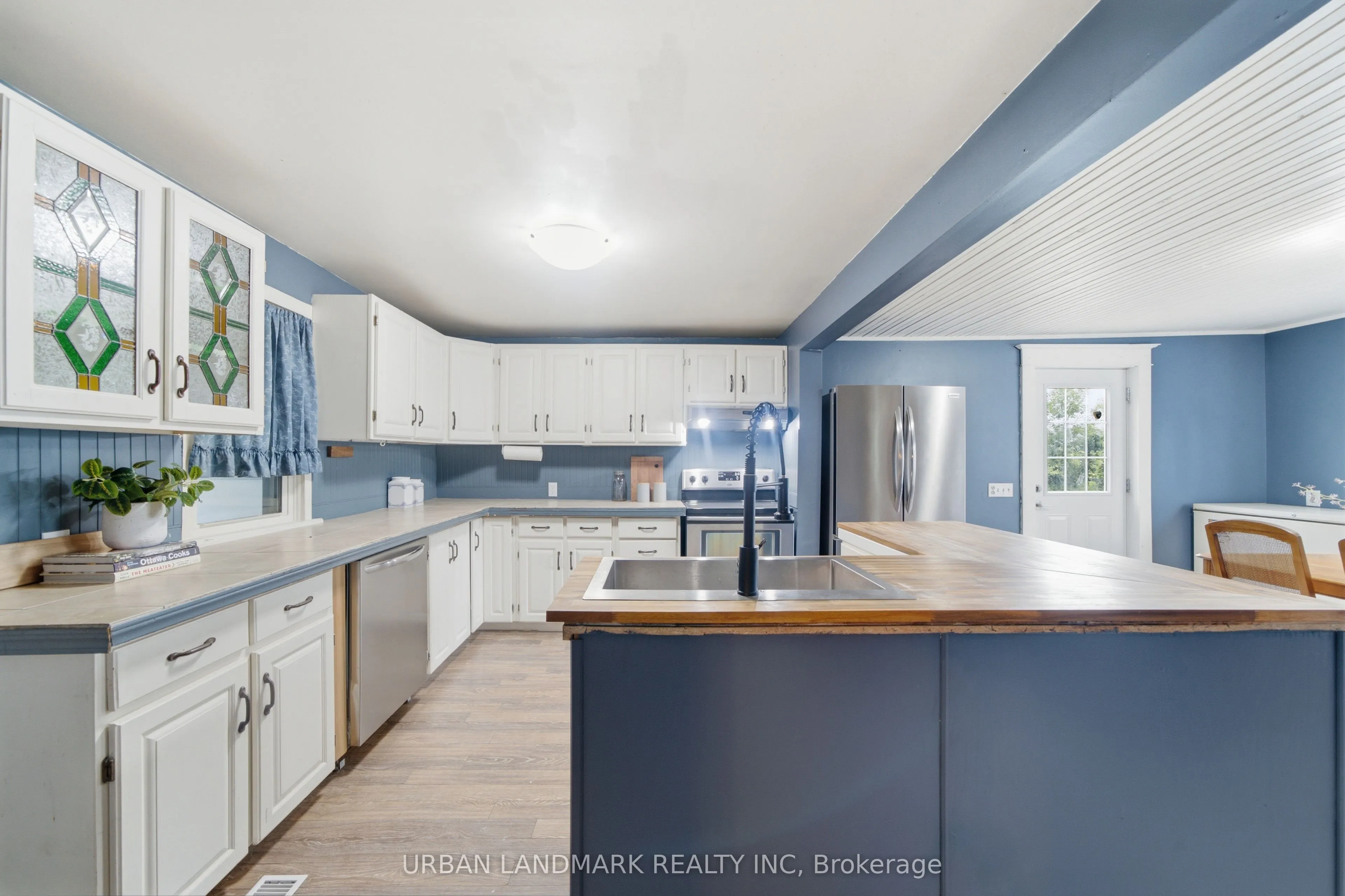 3095 Cooper Road