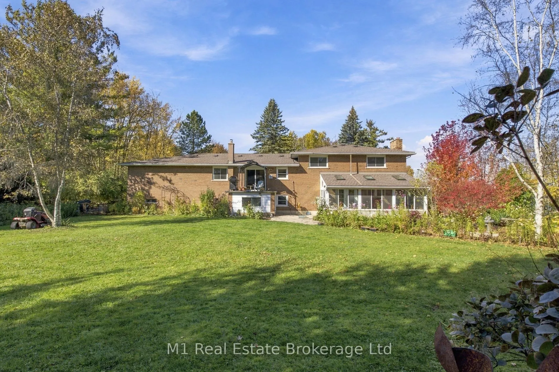 7051 Fife Road