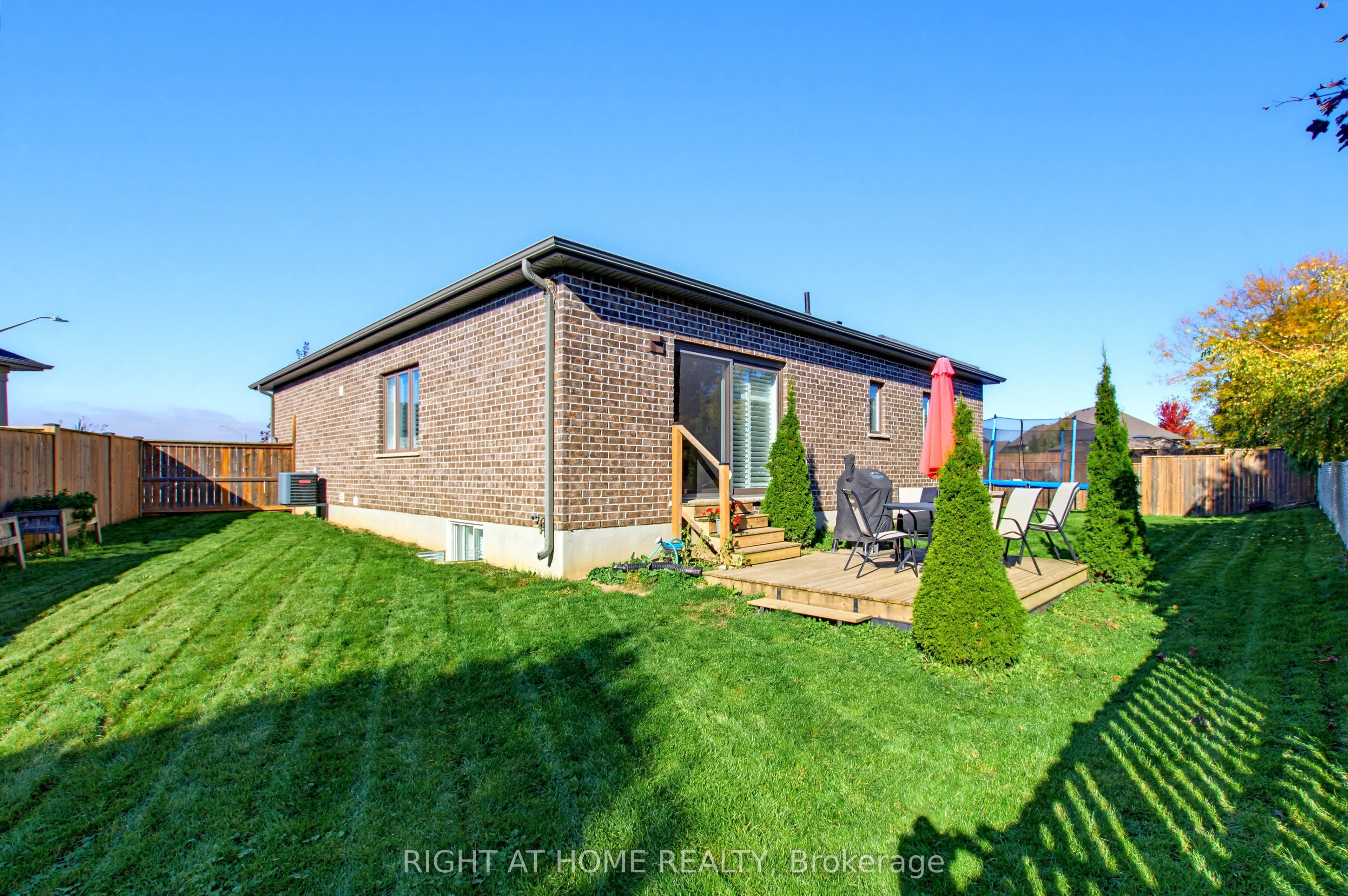 156 Wintermute Court E