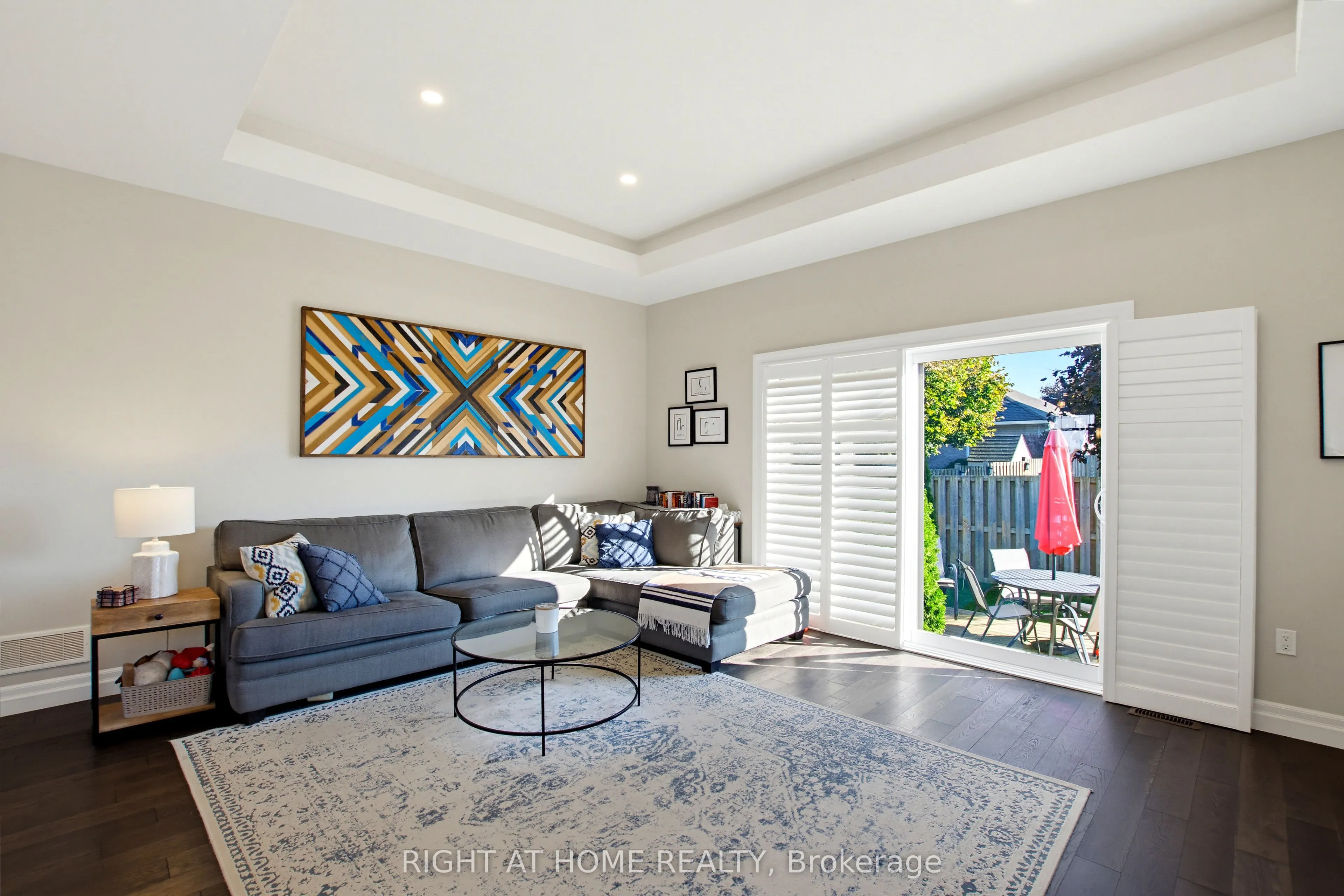 156 Wintermute Court E