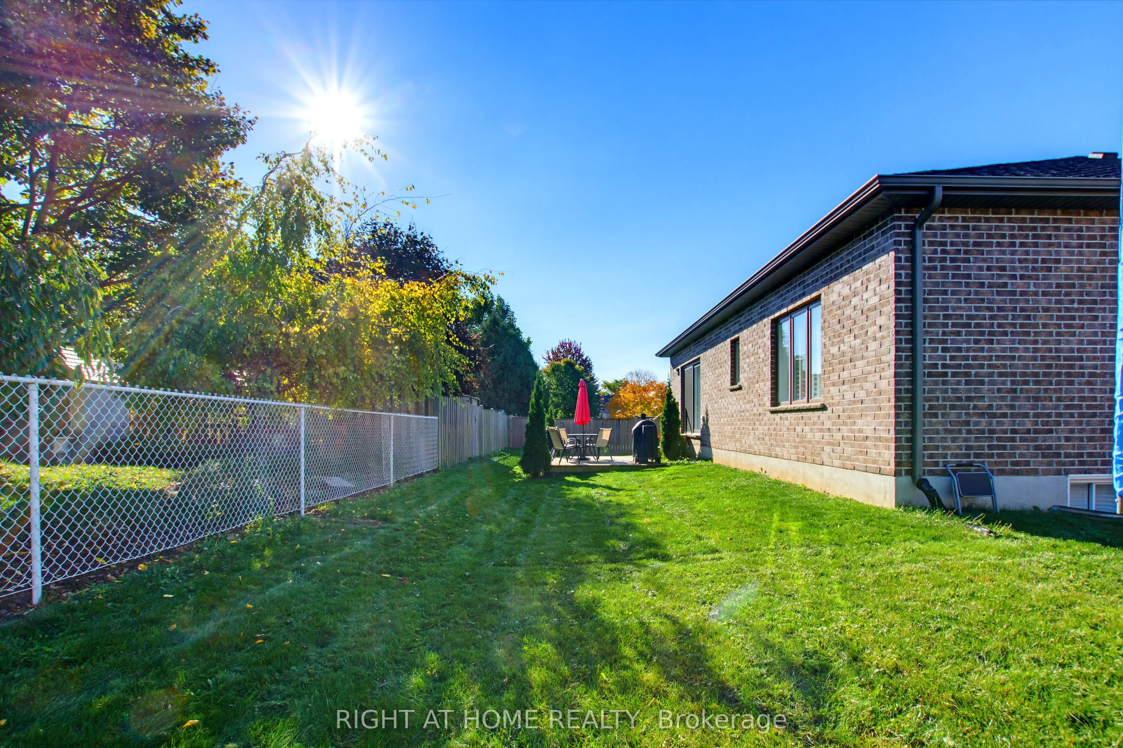 156 Wintermute Court E
