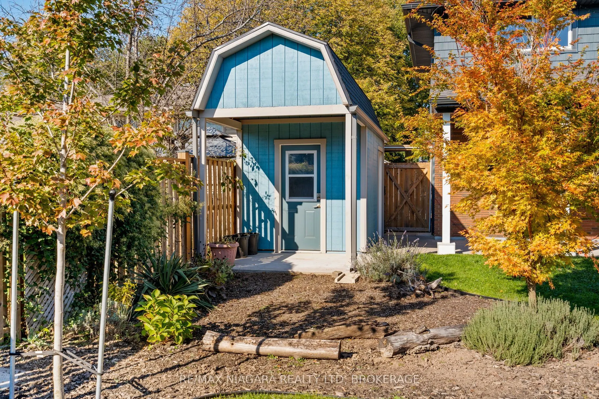 6524 Glengate Street