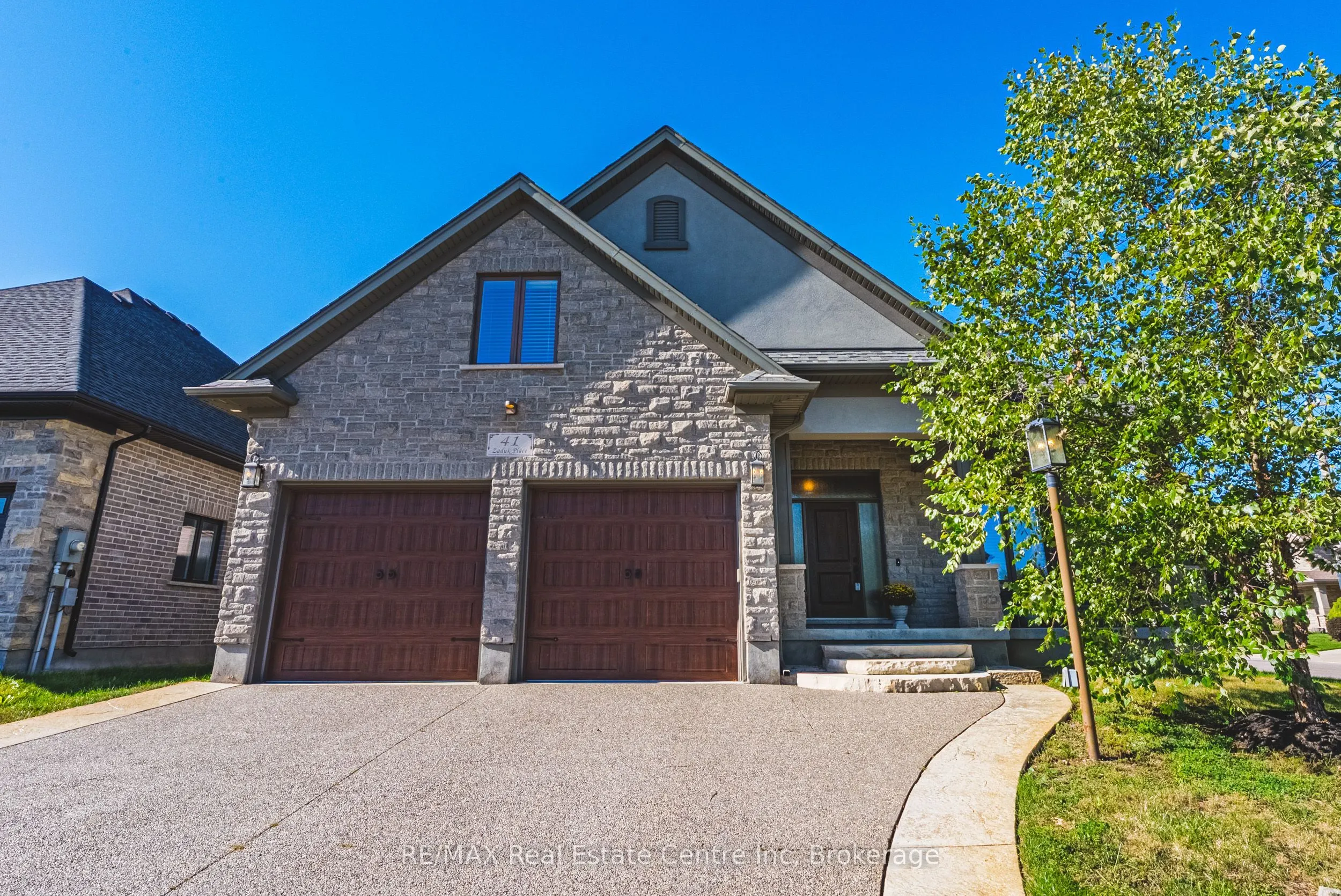 41 Zaduk Place