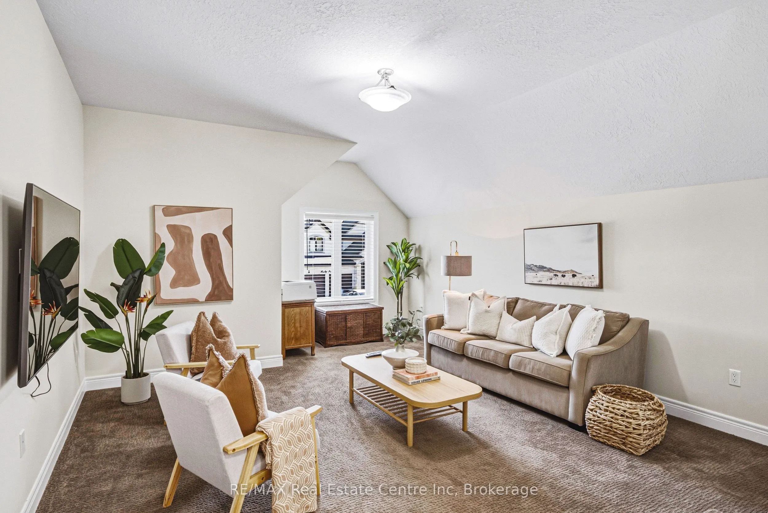 41 Zaduk Place
