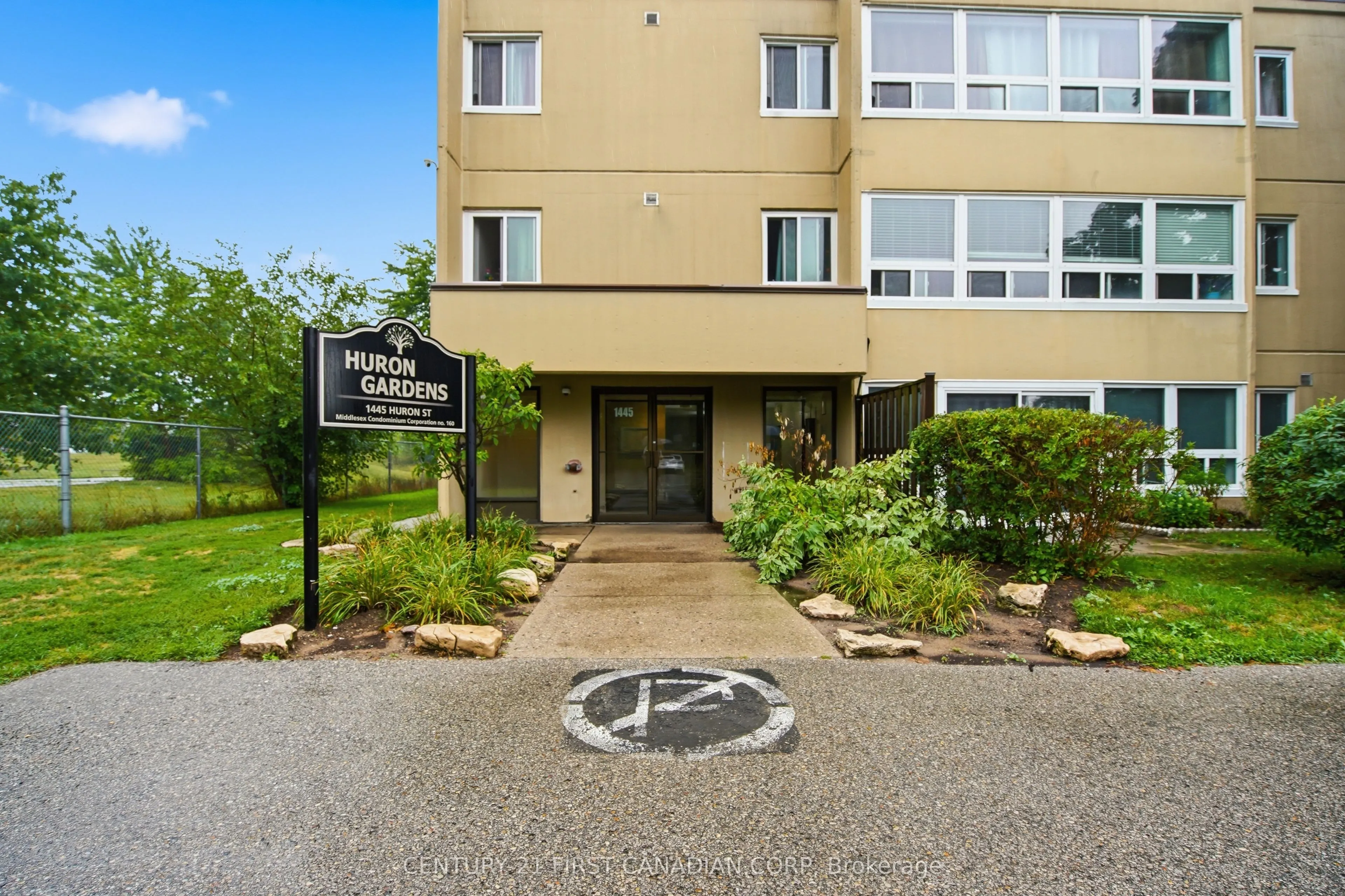 1445 HURON Street #306