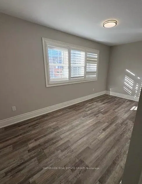81 Dundas Street #4