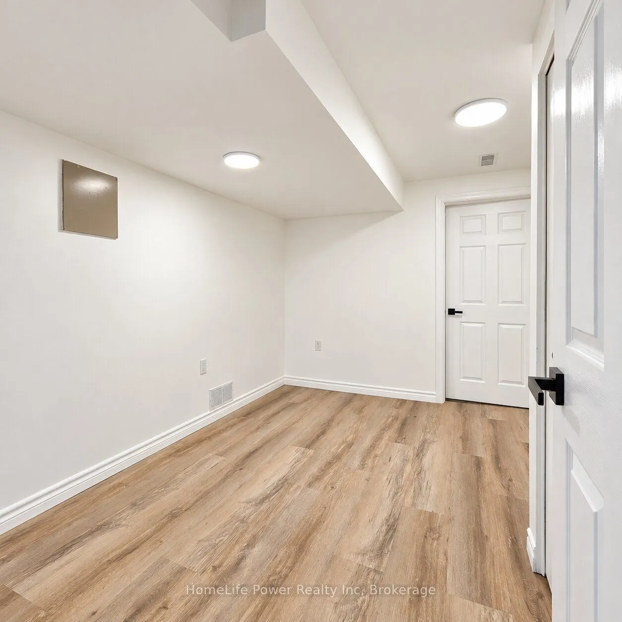 69 Tupper Crescent ##  Lower,