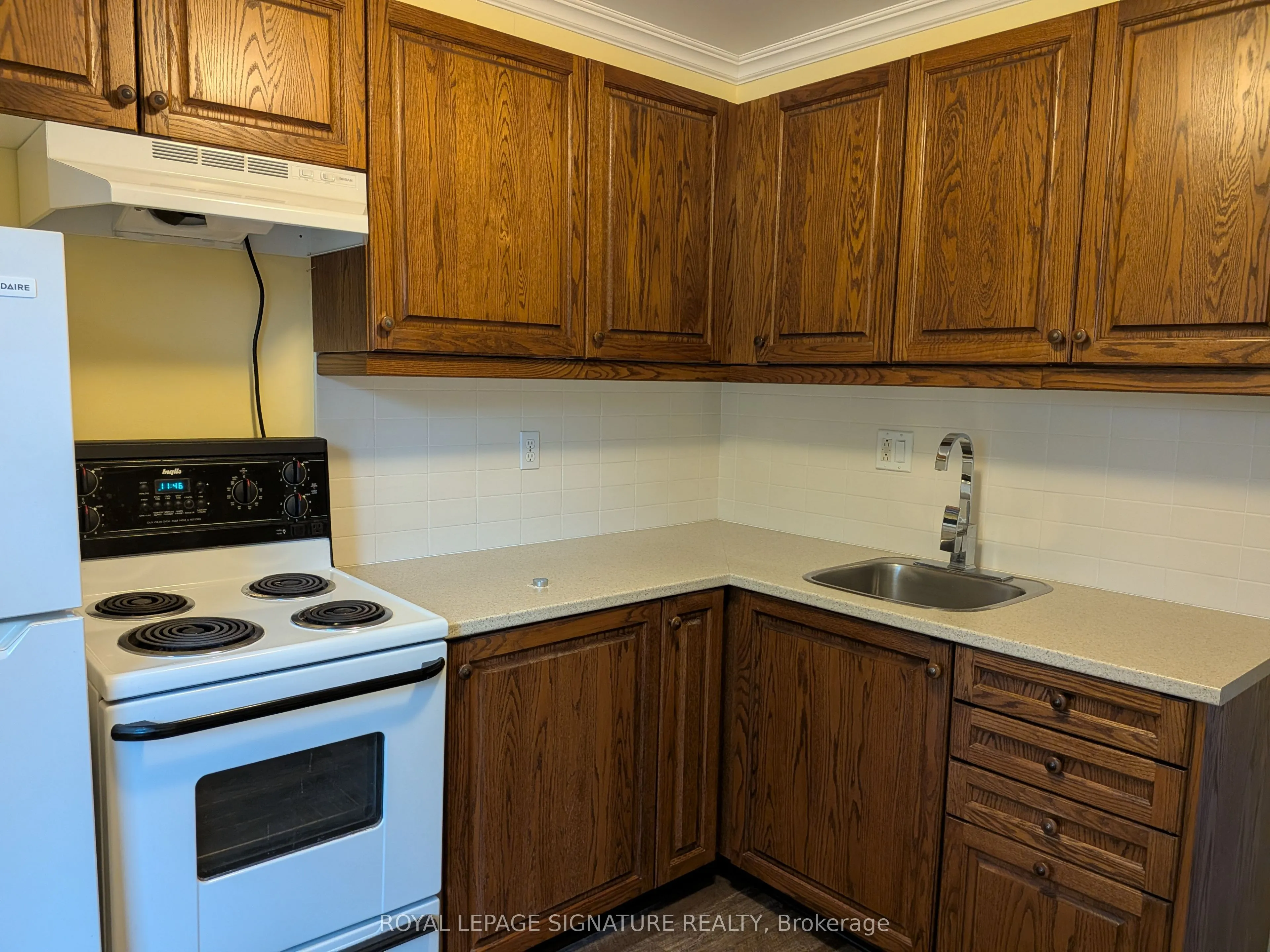 156 Park Row S #2