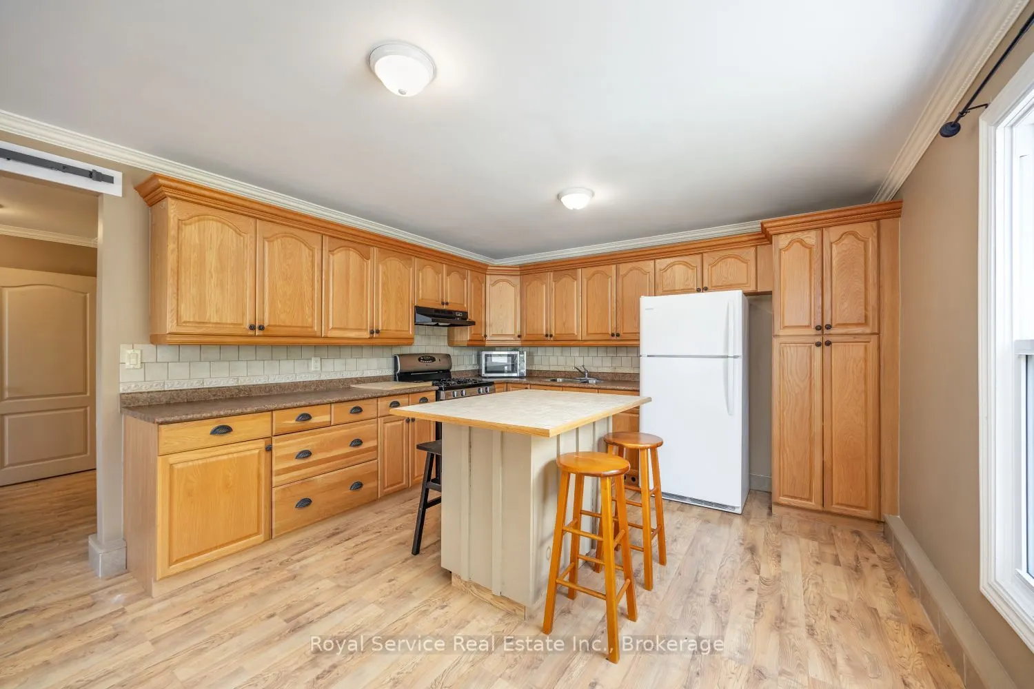 1327 Stewart Line