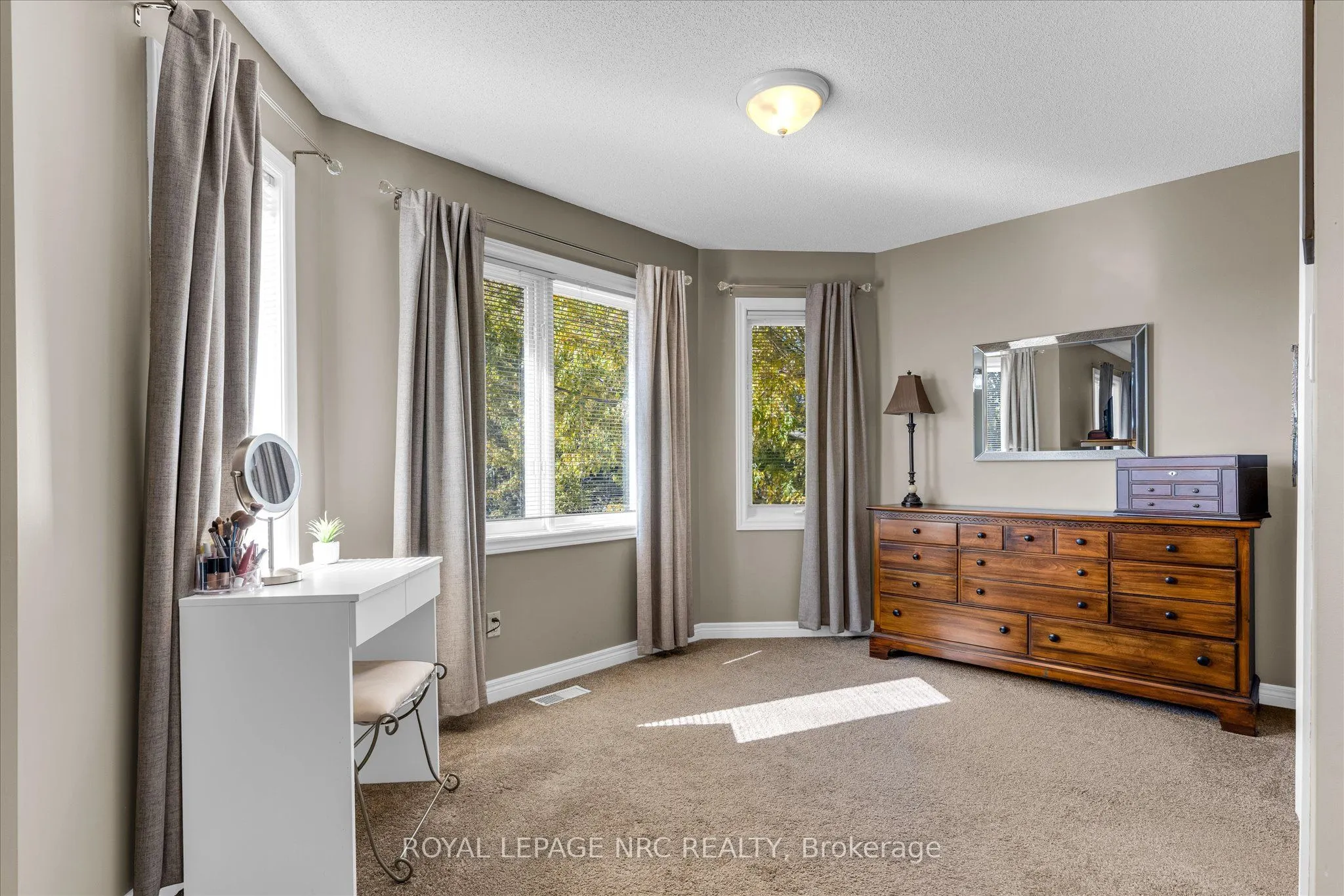 92 Ward Circle