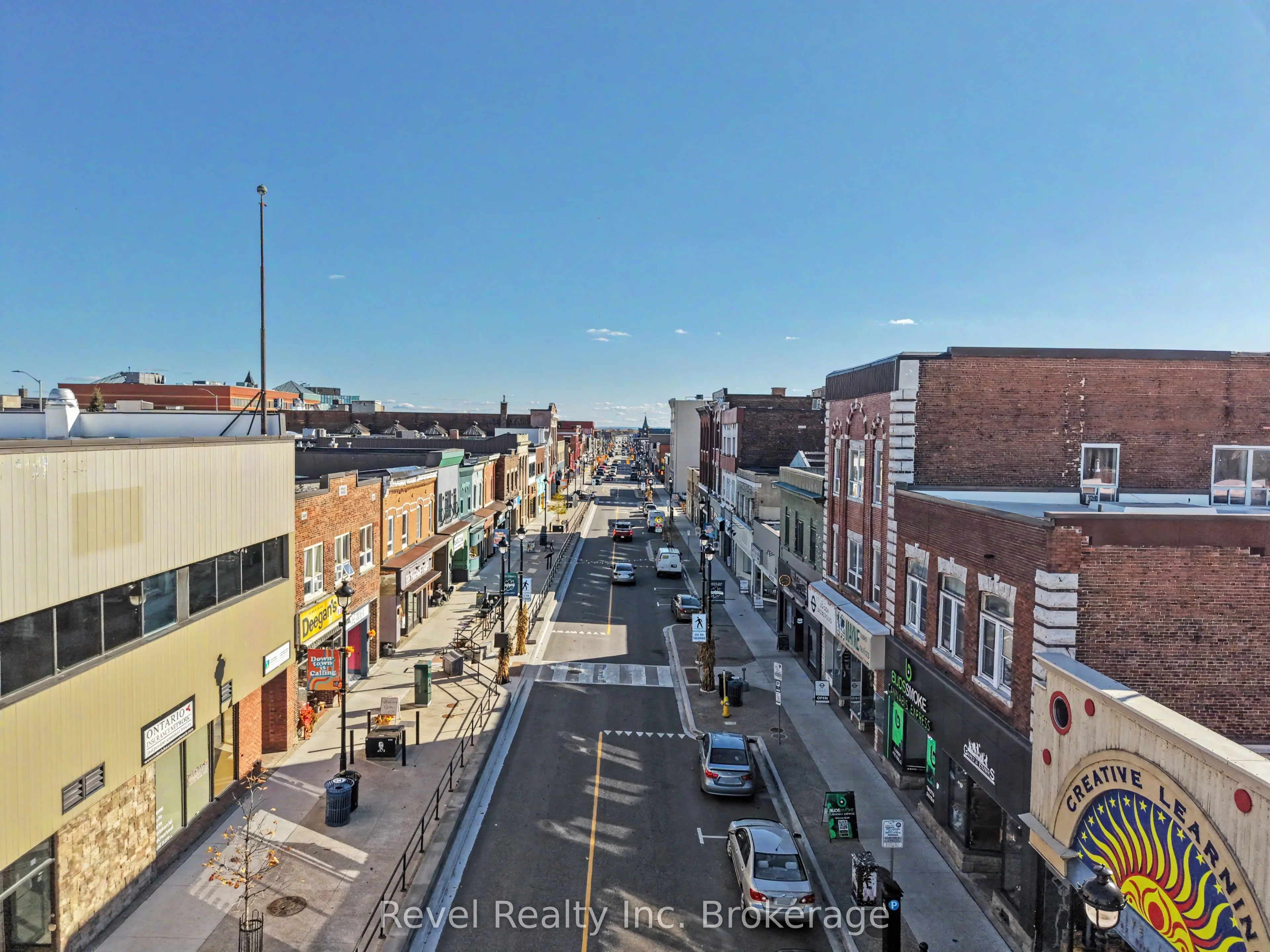 160 Main Street W