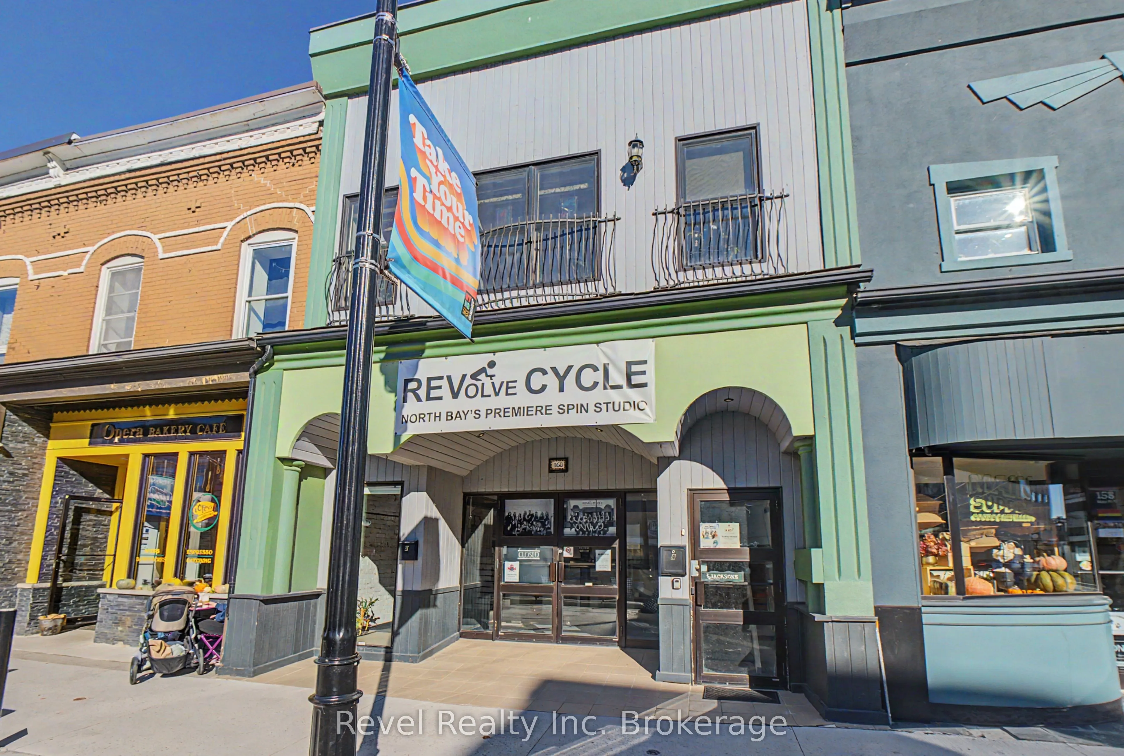 160 Main Street W