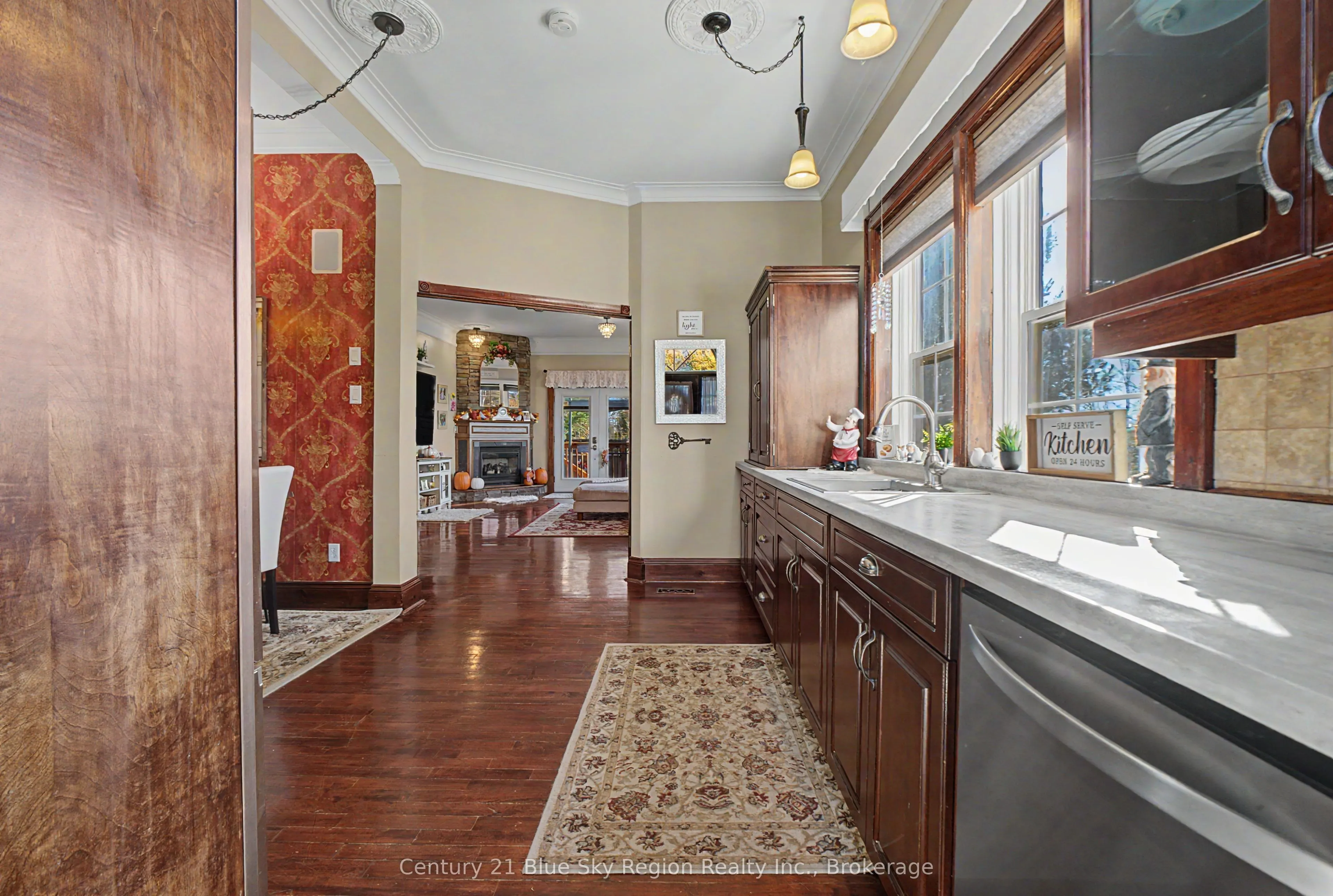 1365 Main Street