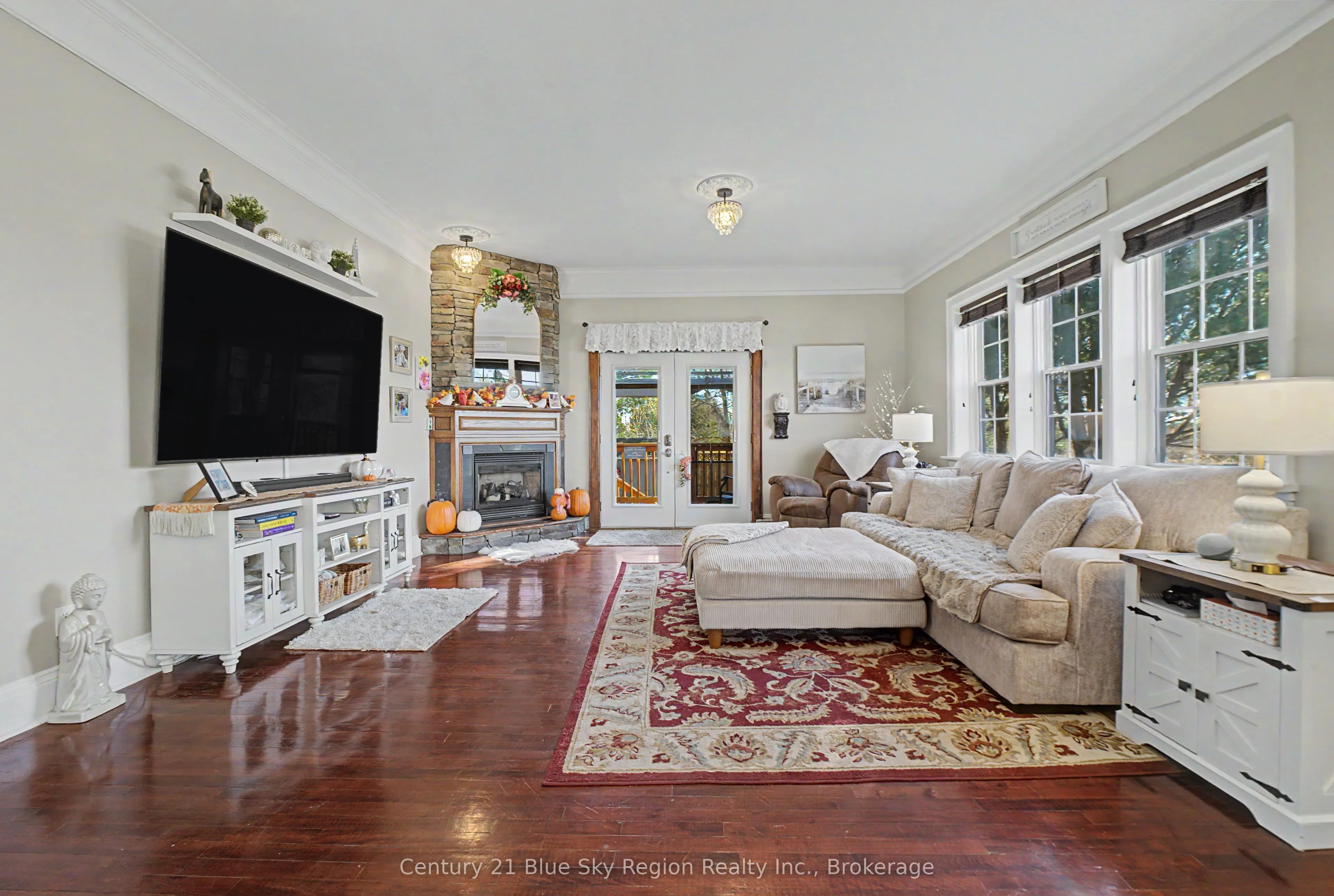 1365 Main Street