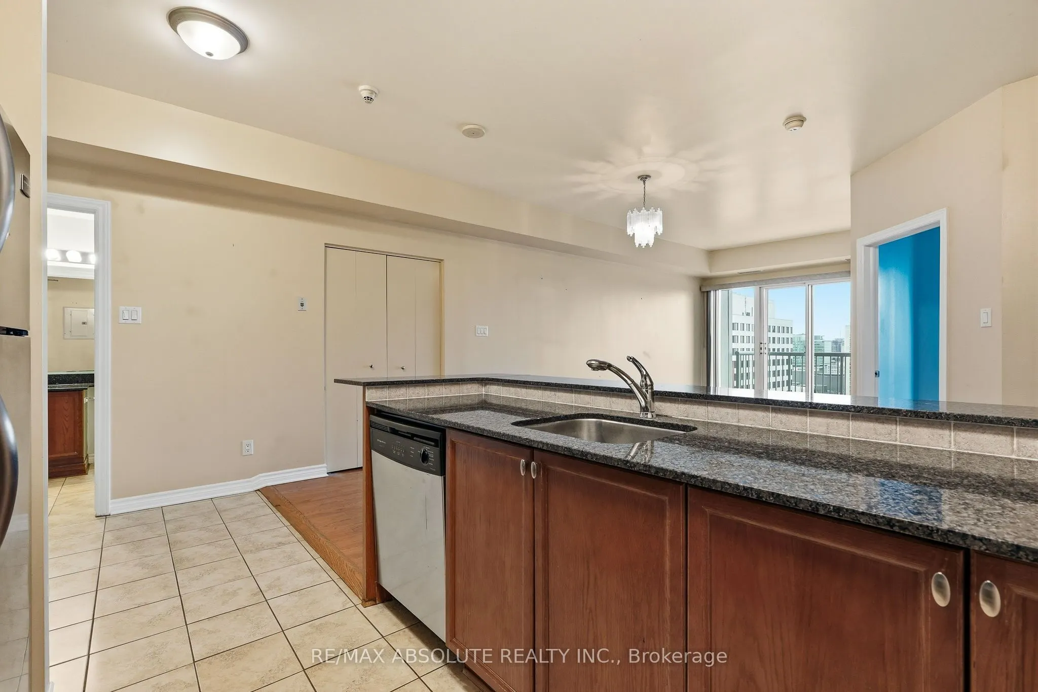 200 Rideau Street #2205